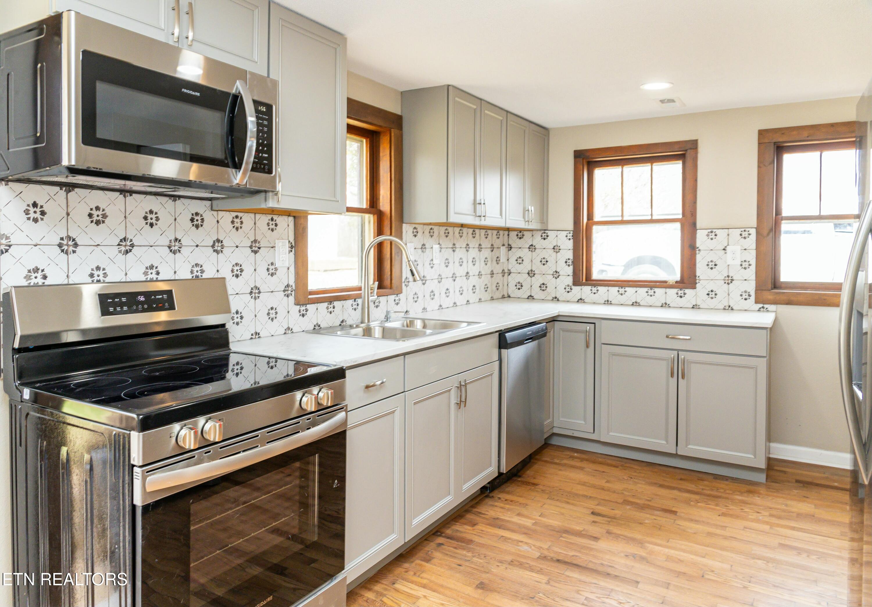 1348 Alberta Jones Road Dandridge TN 37725