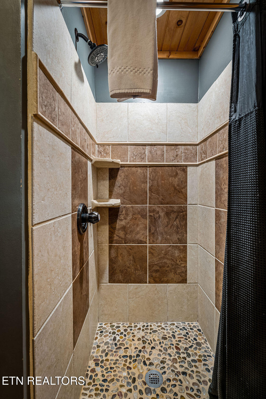 919 Deer Run Way Sevierville TN 37862