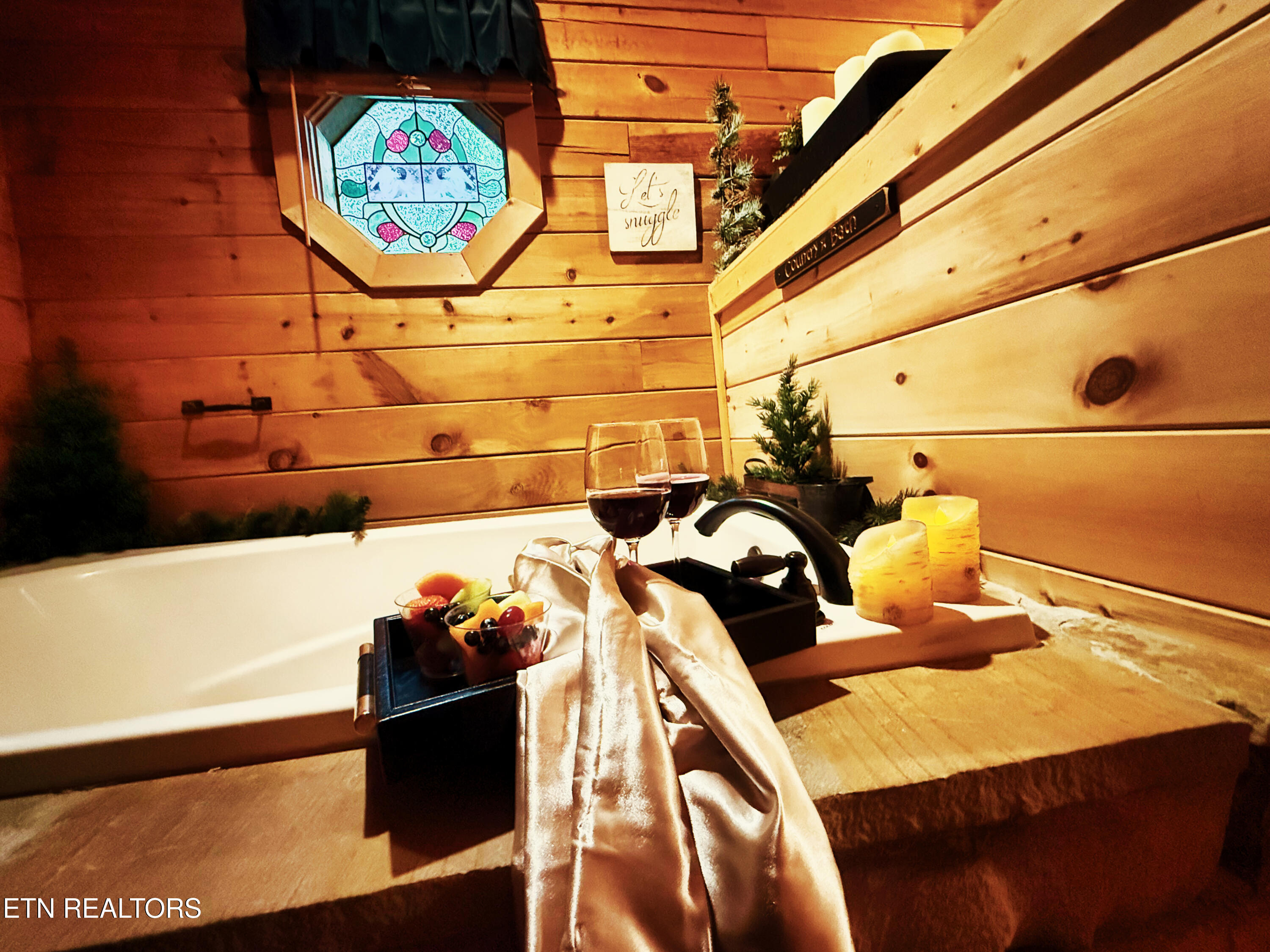 919 Deer Run Way Sevierville TN 37862