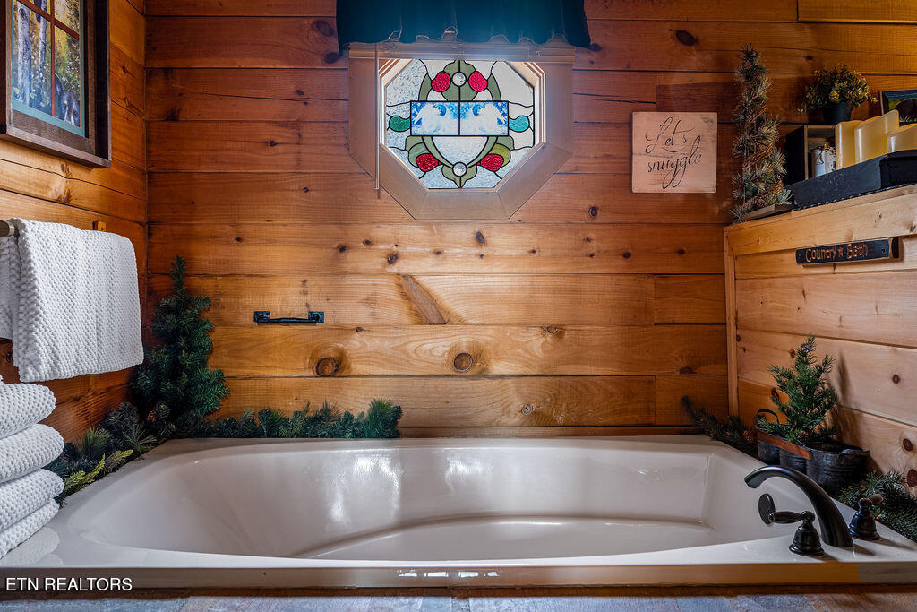 919 Deer Run Way Sevierville TN 37862