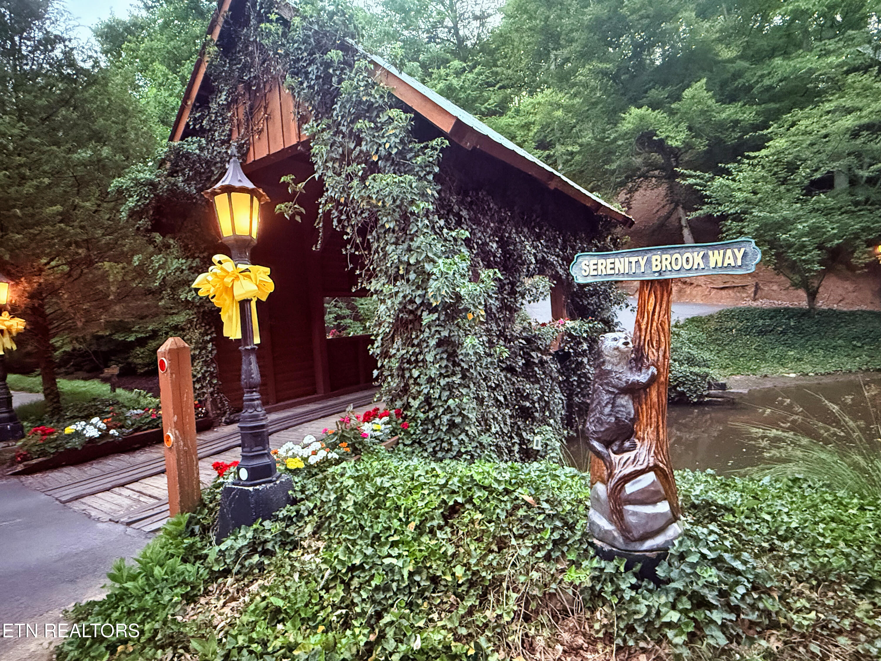 919 Deer Run Way Sevierville TN 37862