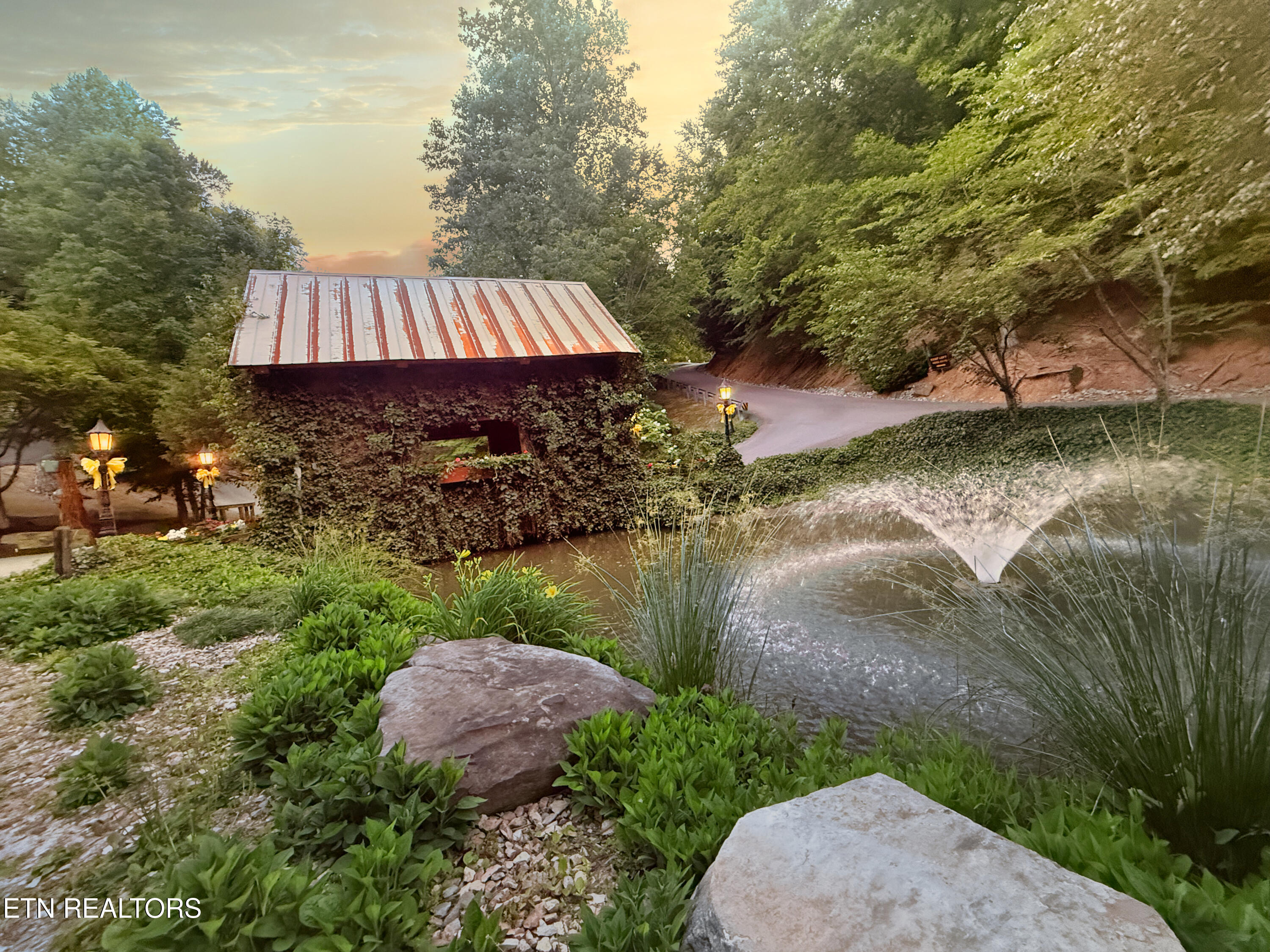 919 Deer Run Way Sevierville TN 37862