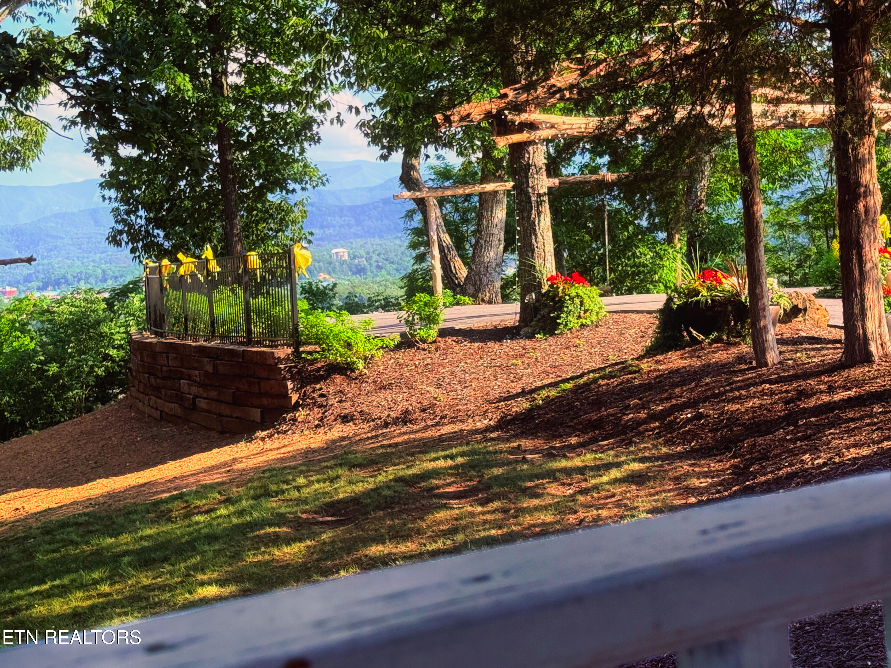 919 Deer Run Way Sevierville TN 37862