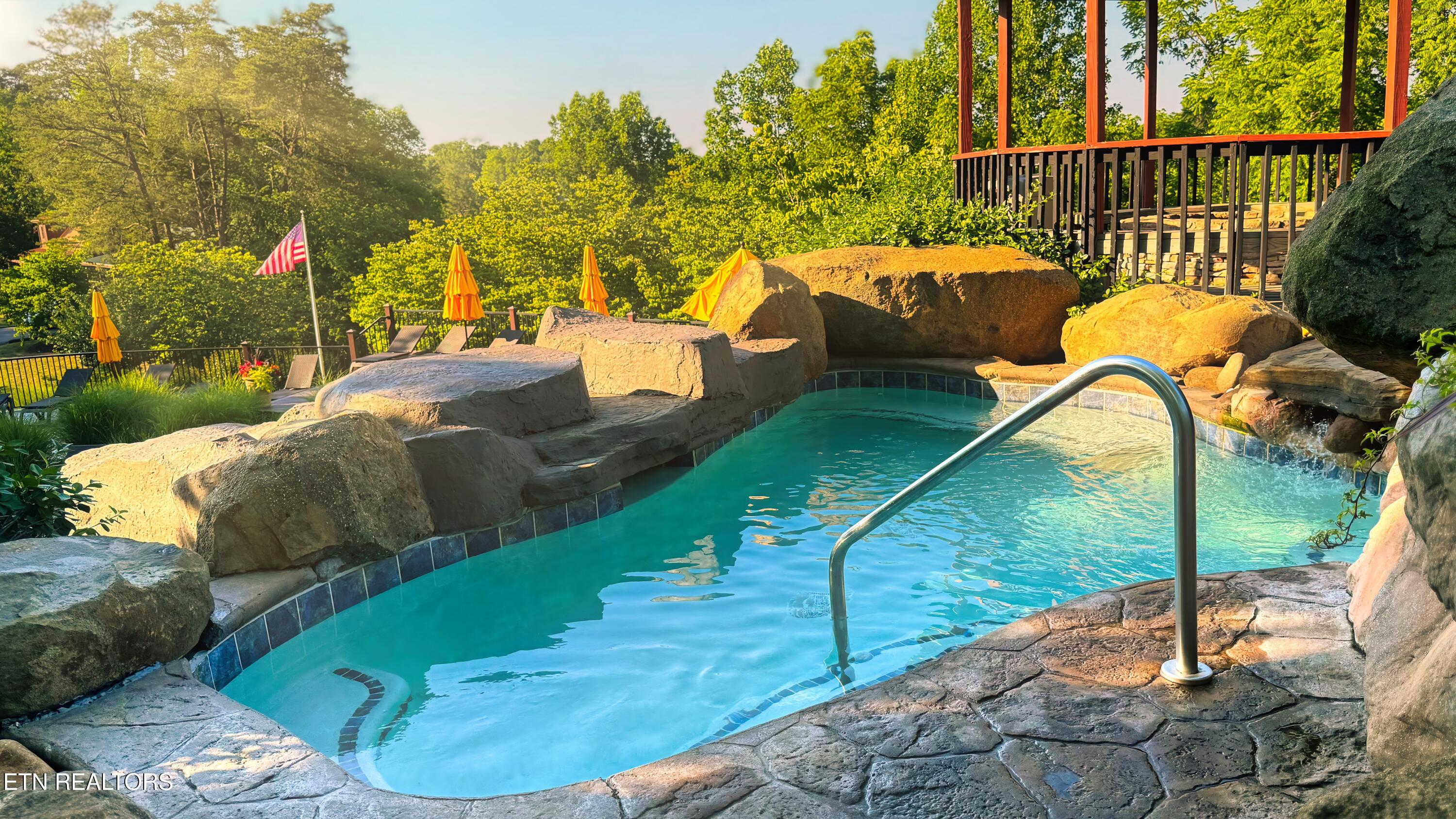 919 Deer Run Way Sevierville TN 37862