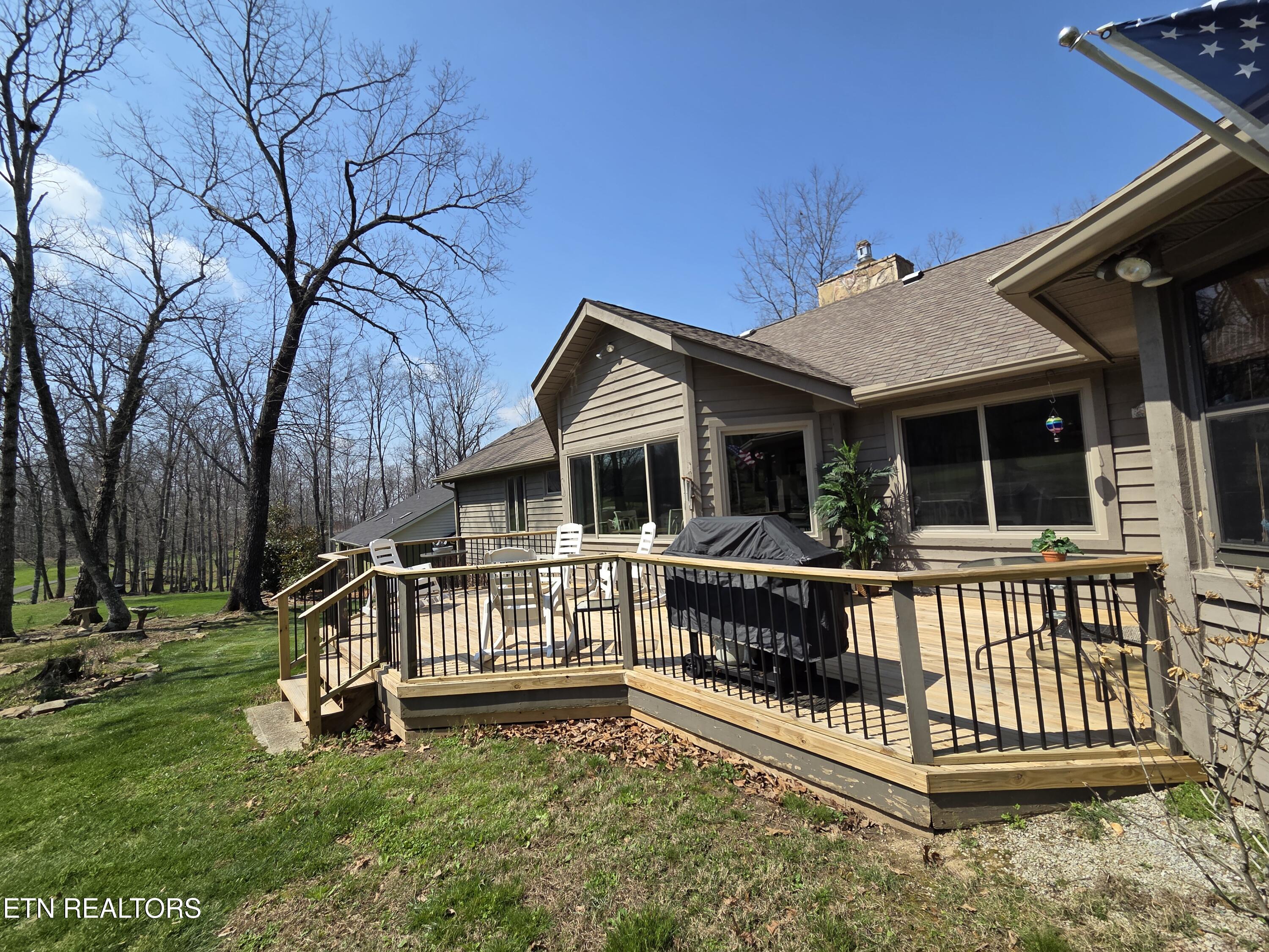 107 Wickham Lane Crossville TN 38558