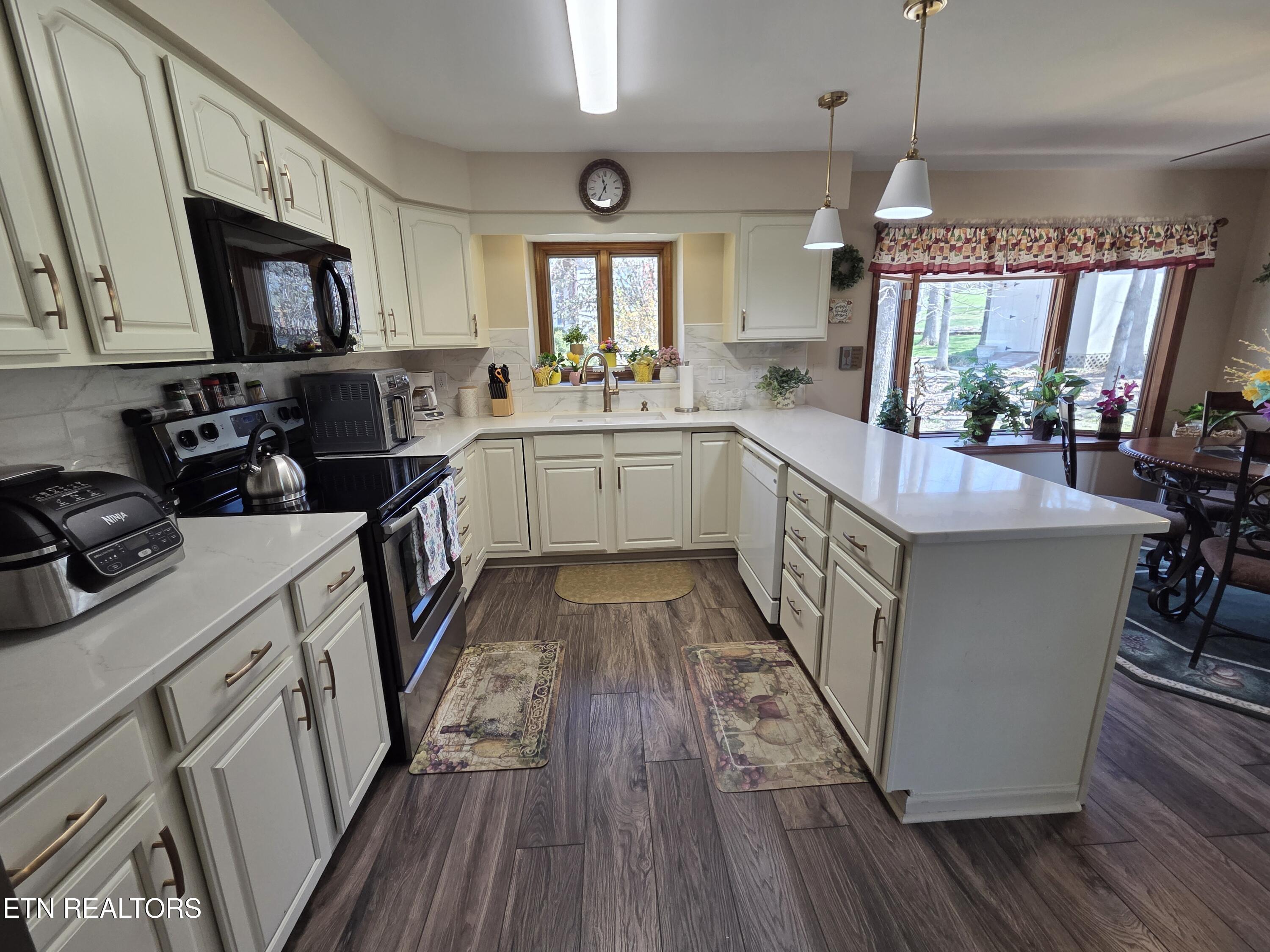 107 Wickham Lane Crossville TN 38558