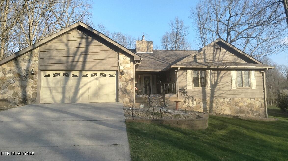 107 Wickham Lane Crossville TN 38558