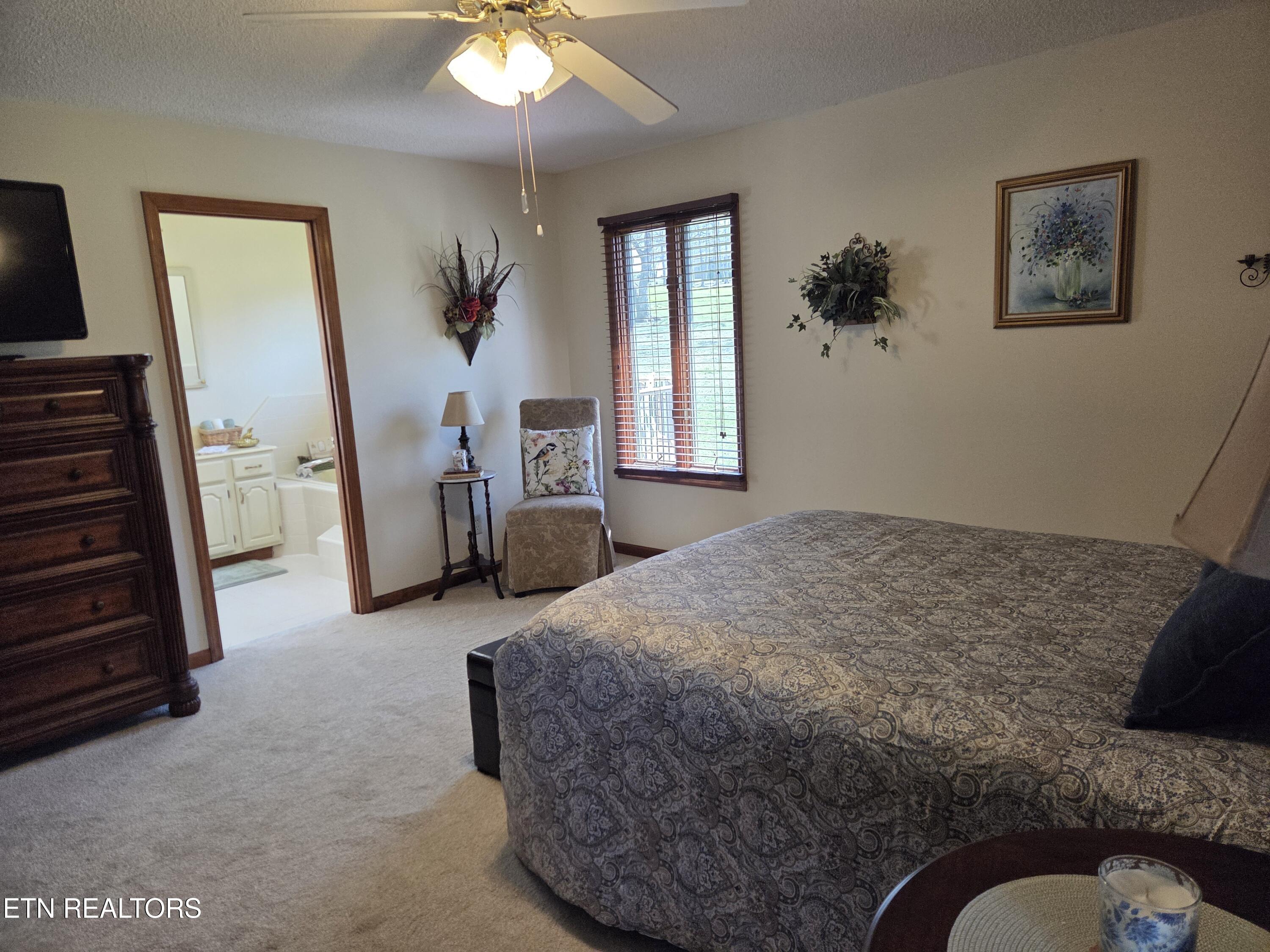 107 Wickham Lane Crossville TN 38558