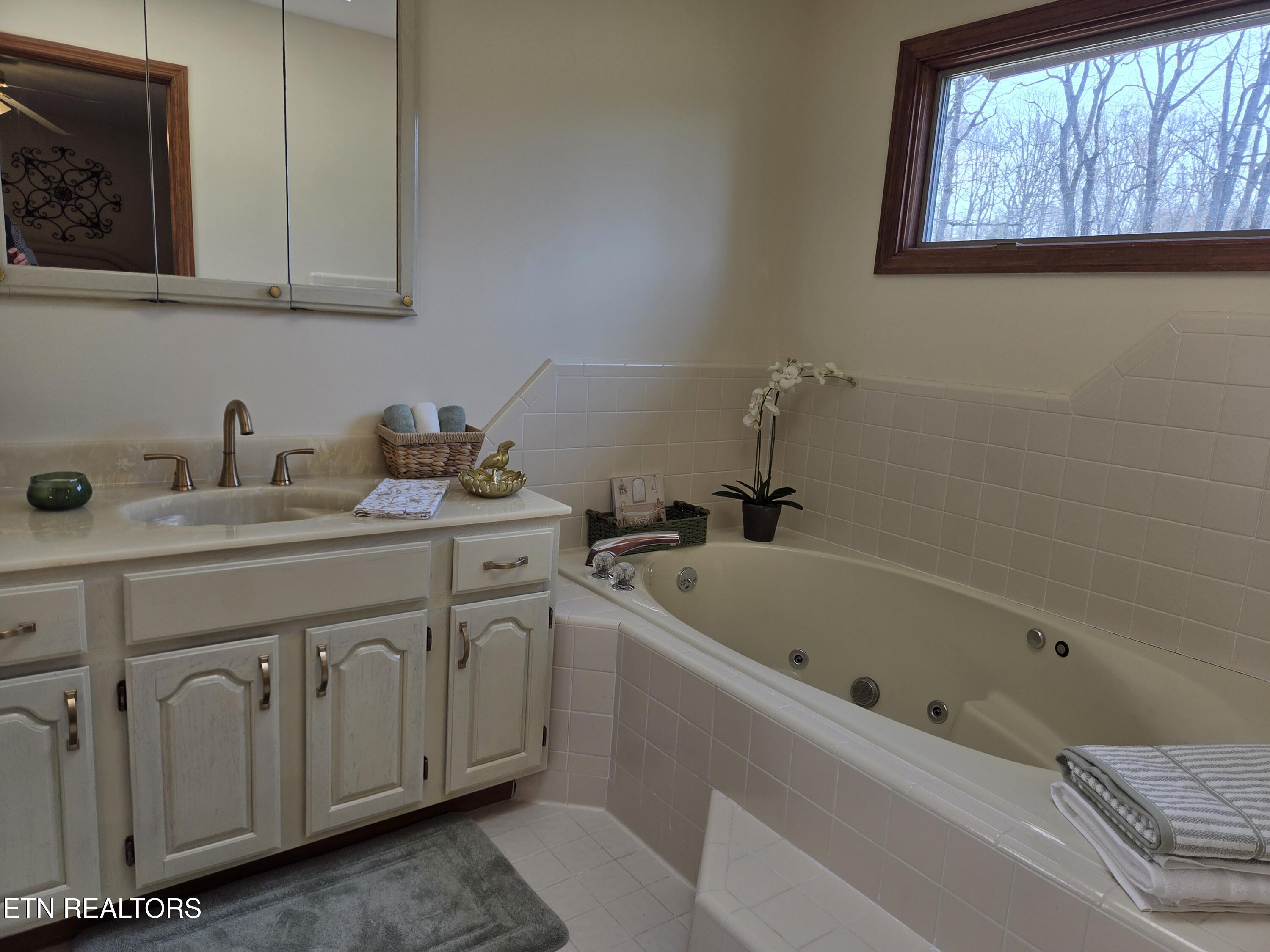 107 Wickham Lane Crossville TN 38558