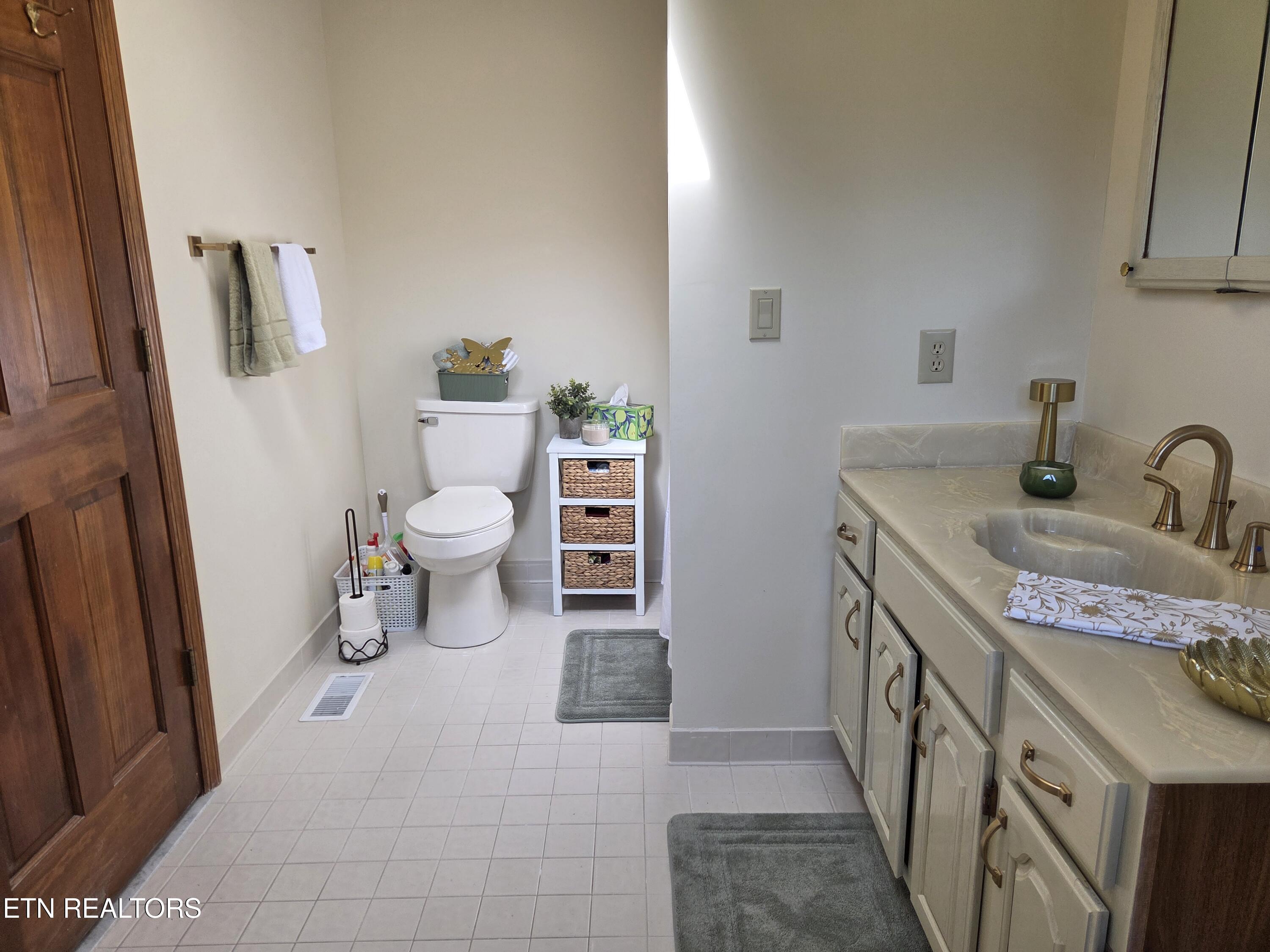 107 Wickham Lane Crossville TN 38558