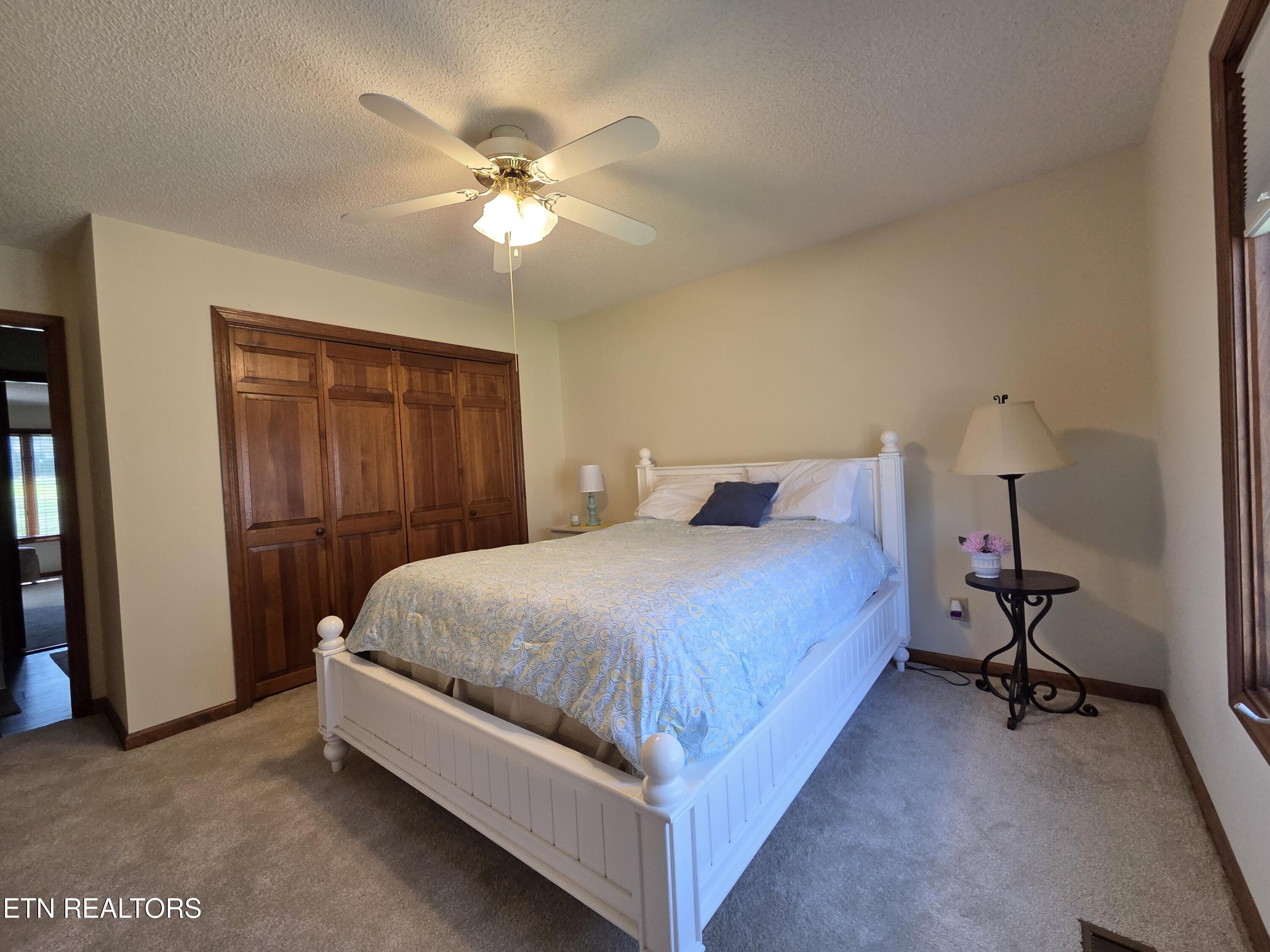 107 Wickham Lane Crossville TN 38558