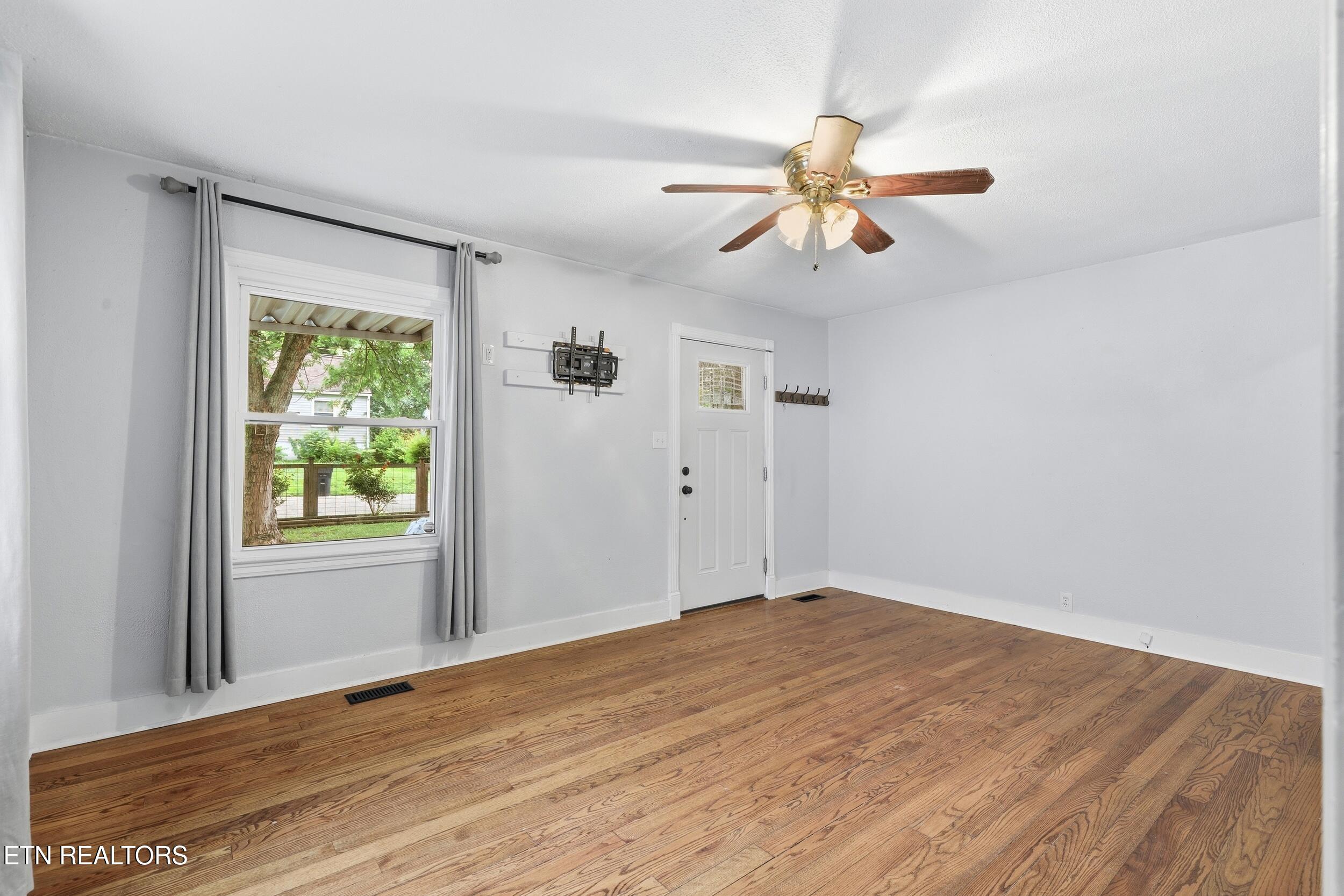 2123 Belvoir Avenue Knoxville TN 37917