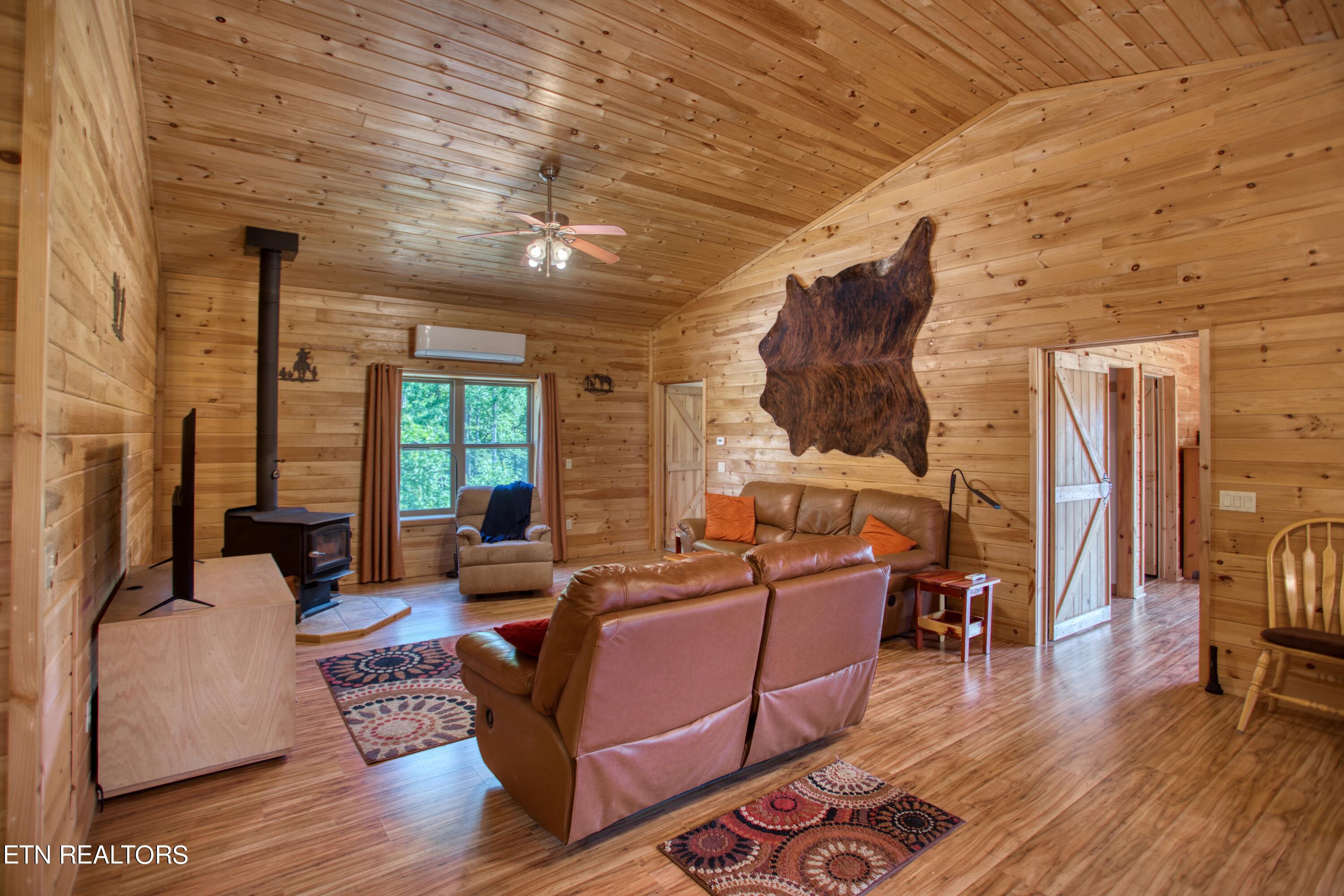 1240 Louvaine Road Jamestown TN 38556