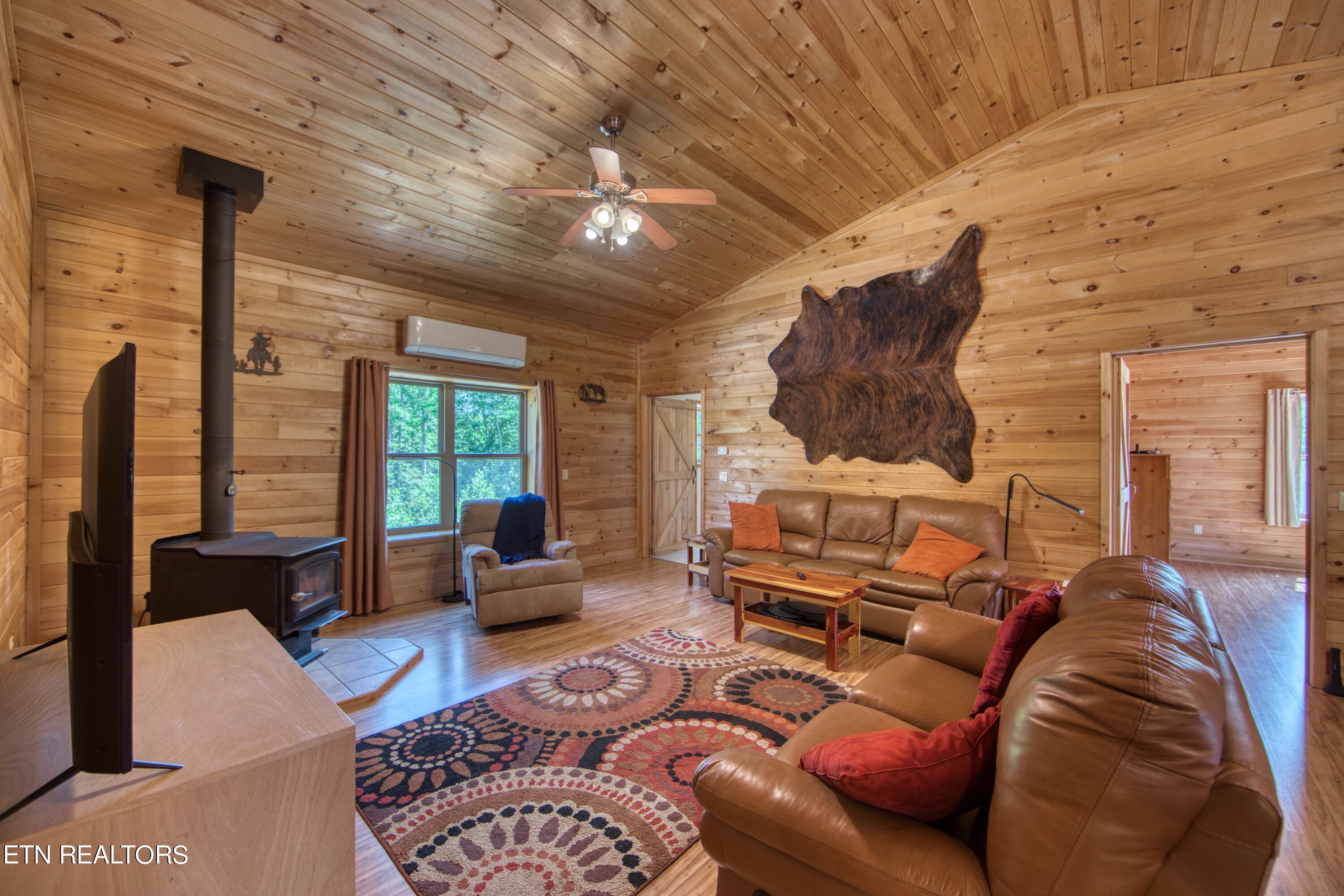 1240 Louvaine Road Jamestown TN 38556