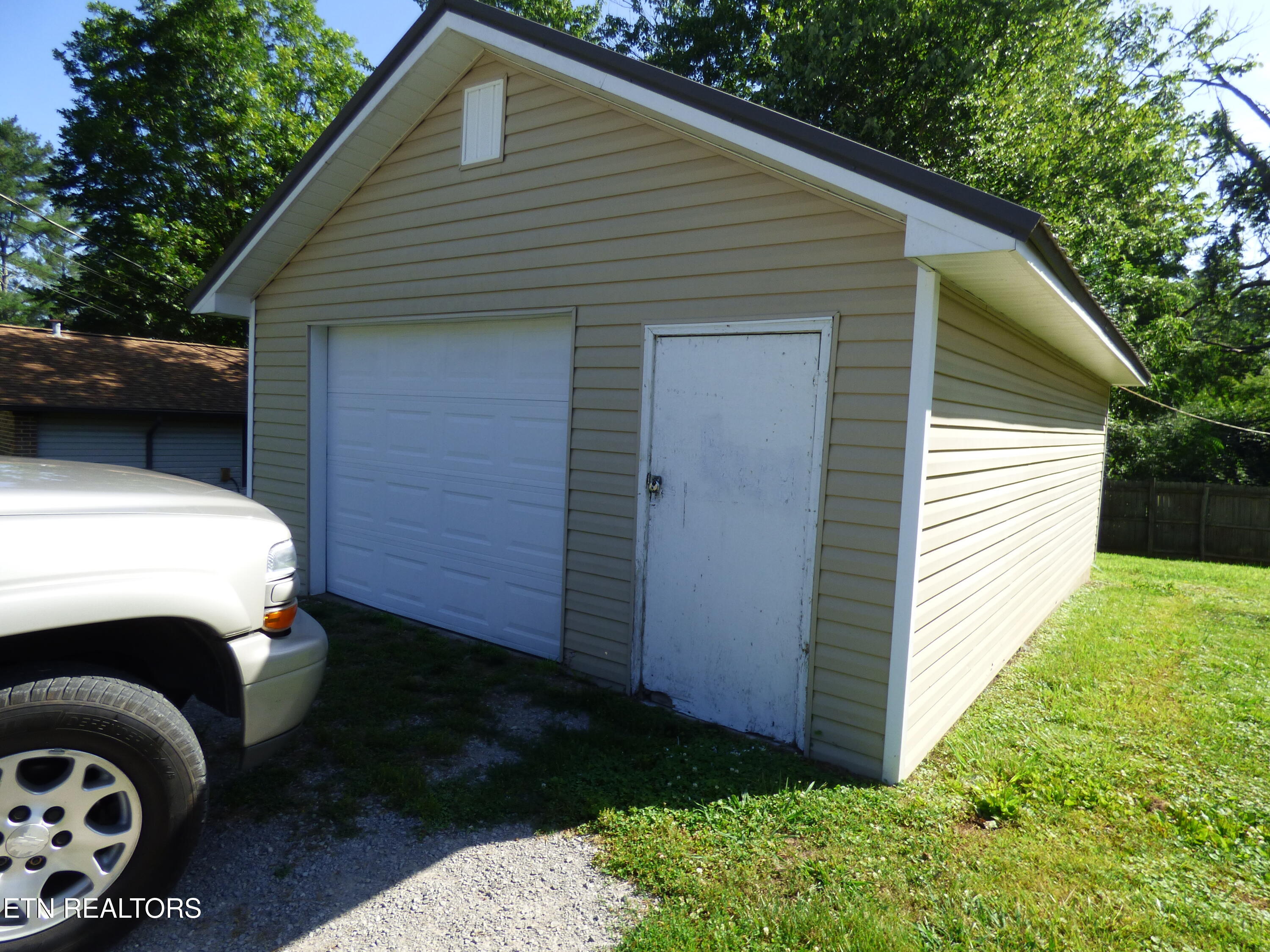 128 Harrison Avenue Crossville TN 38555