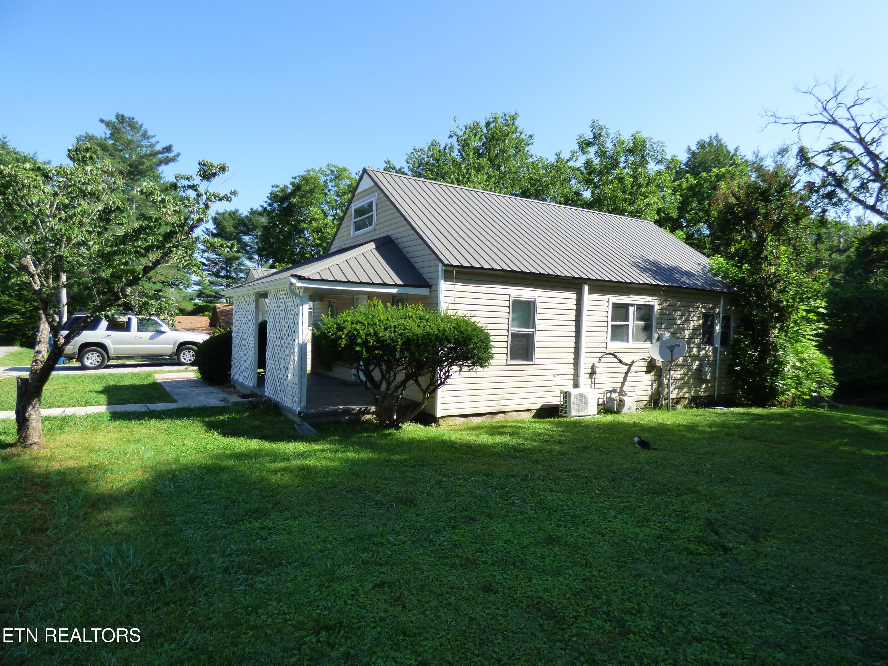 128 Harrison Avenue Crossville TN 38555