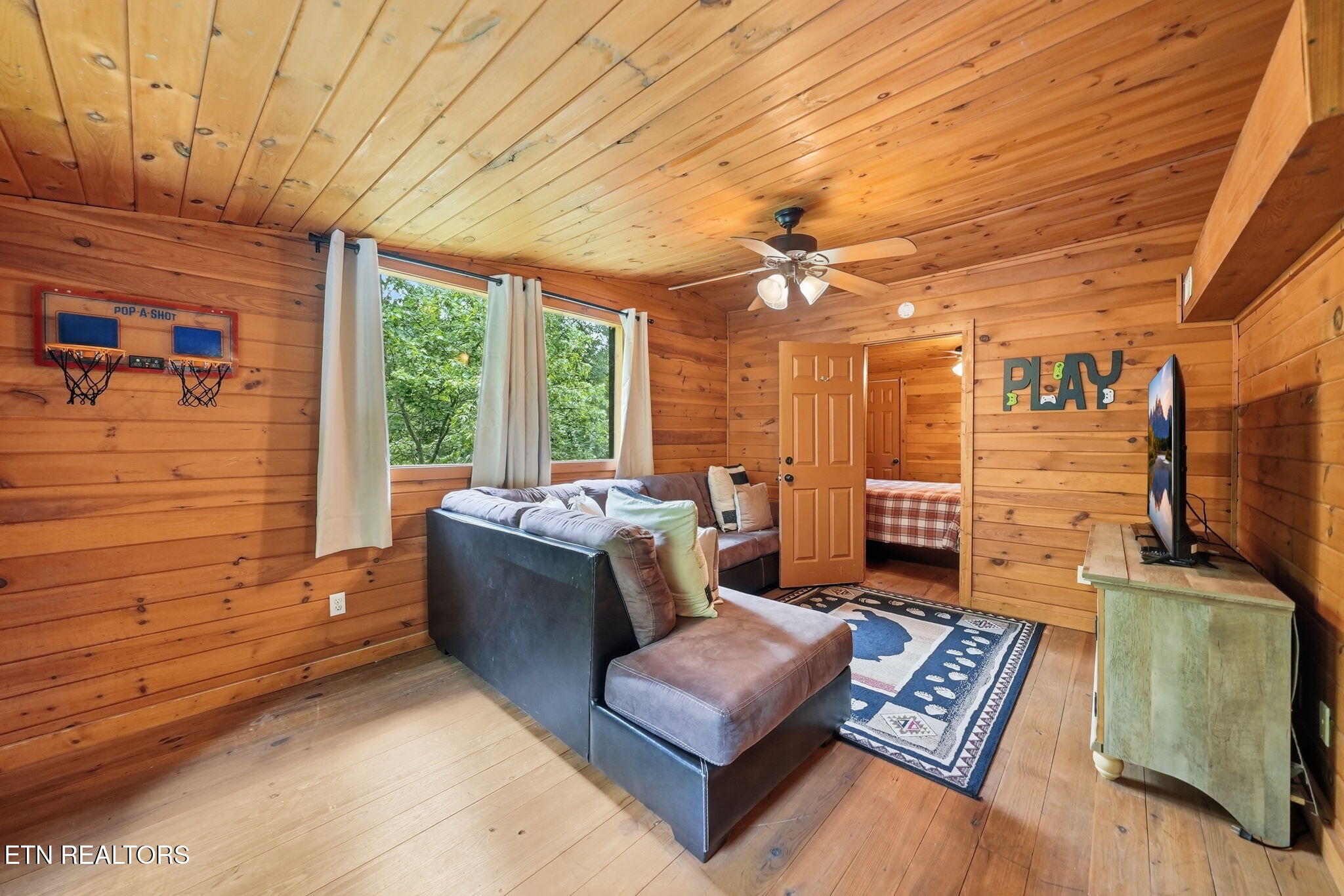 2202 Applewood Road Sevierville TN 37862