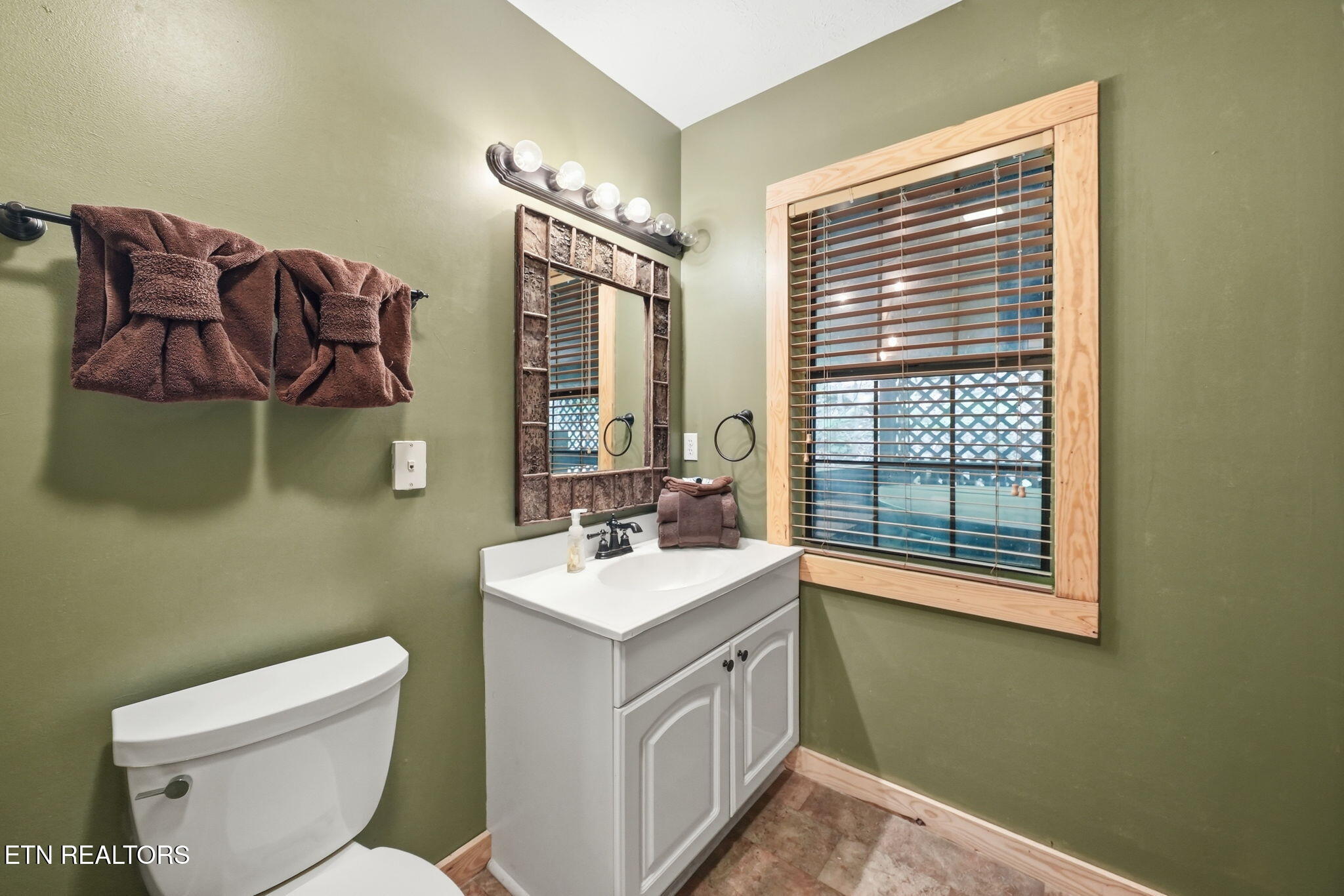 2202 Applewood Road Sevierville TN 37862