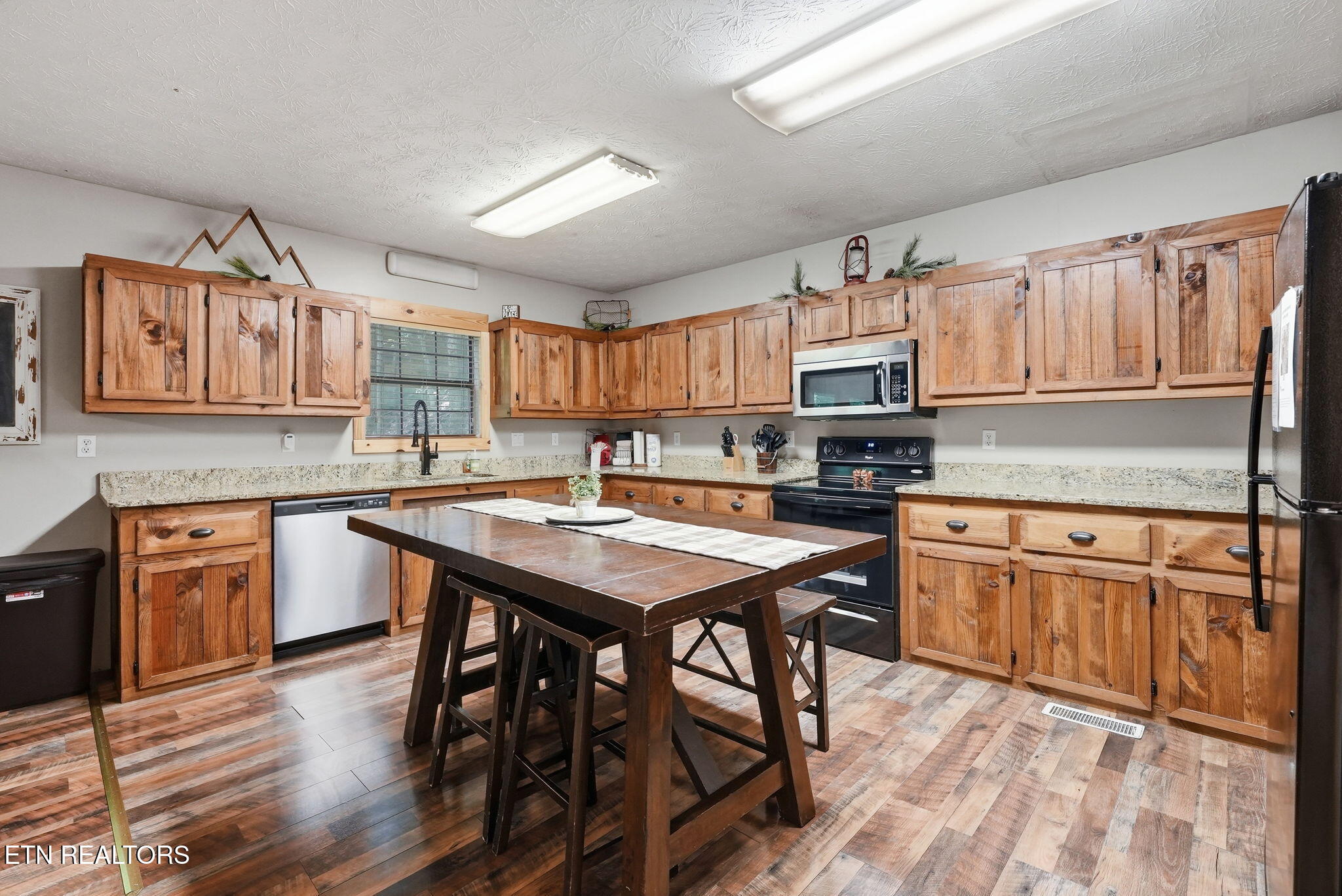 2202 Applewood Road Sevierville TN 37862