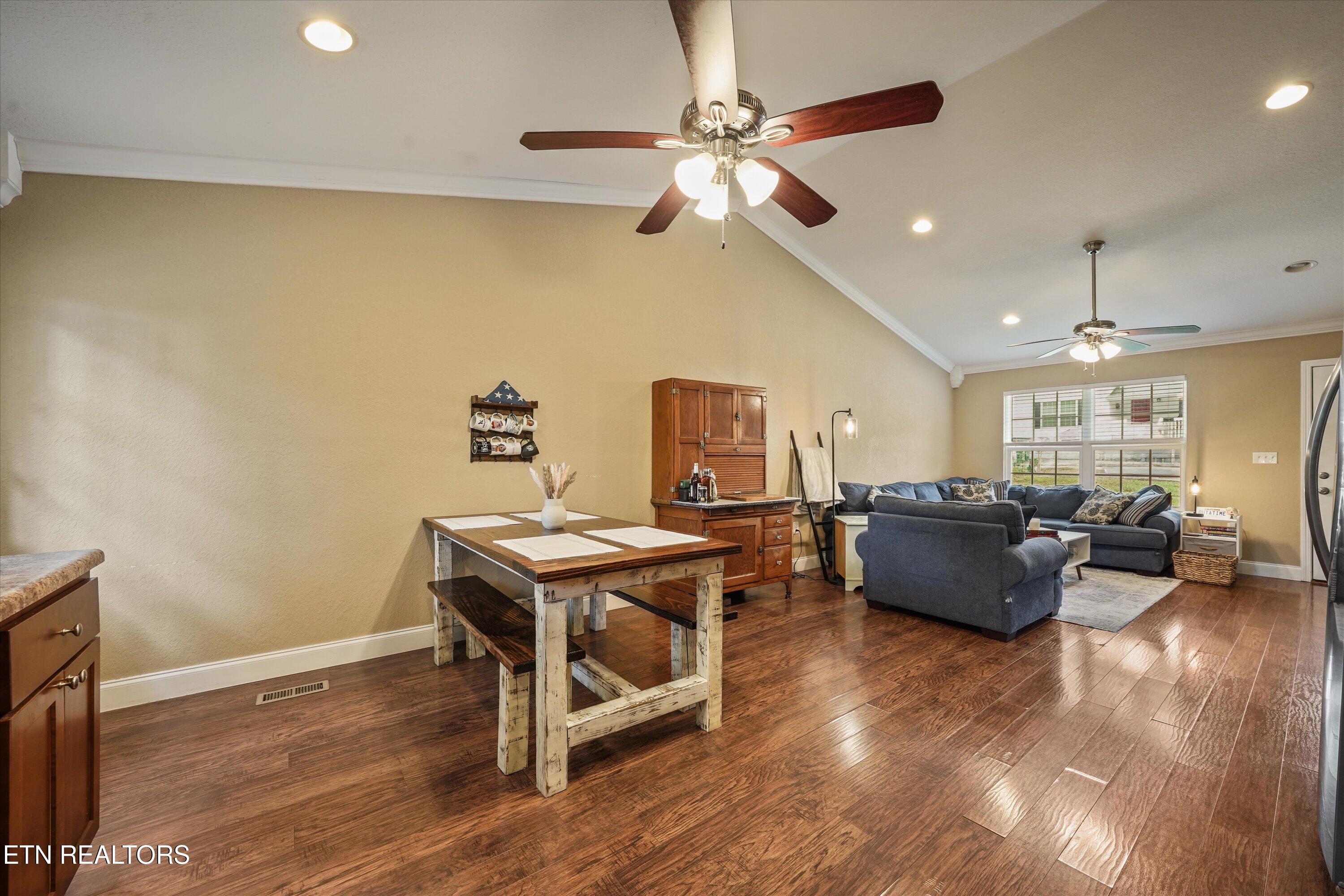 608 W 3rd Avenue Lenoir City TN 37771