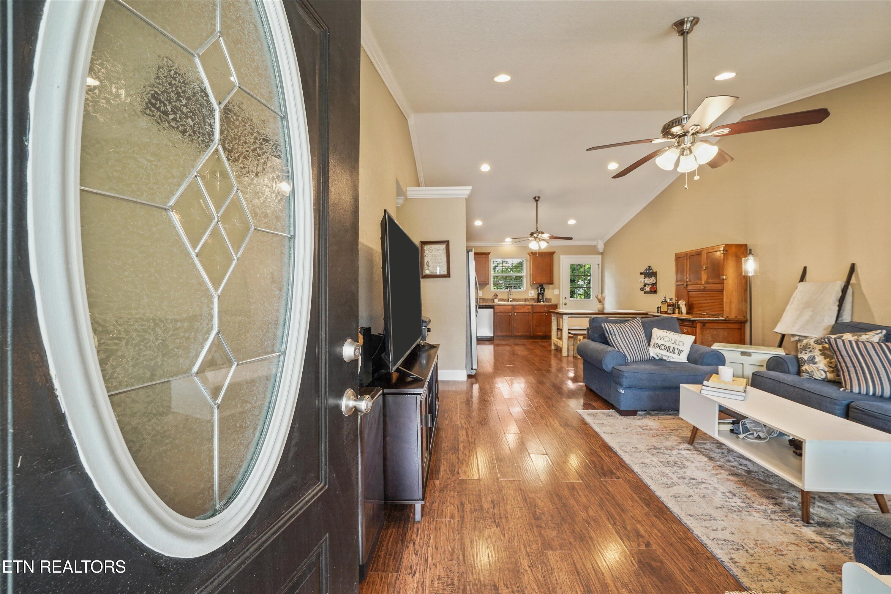 608 W 3rd Avenue Lenoir City TN 37771