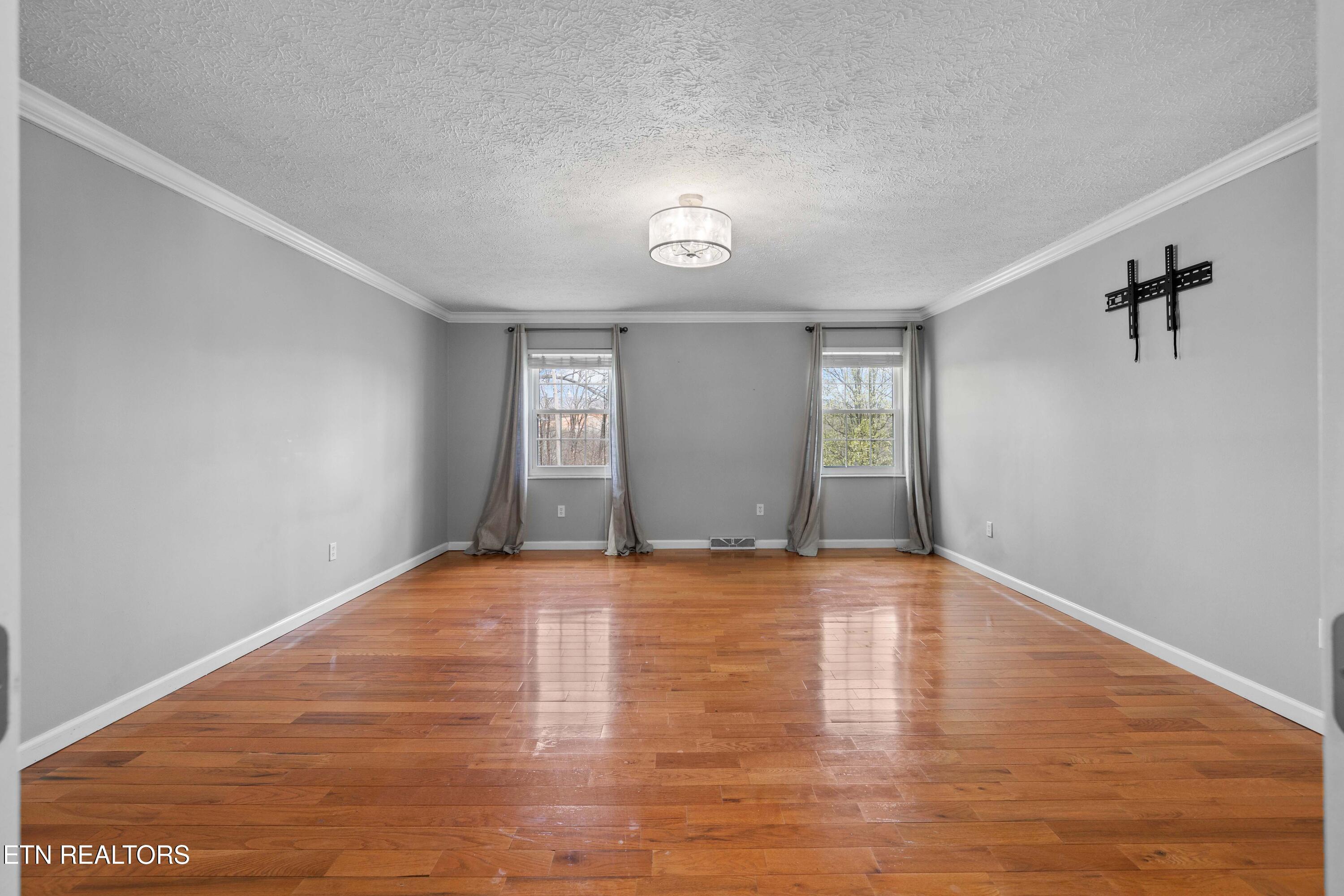 186 Broyles Drive Caryville TN 37714