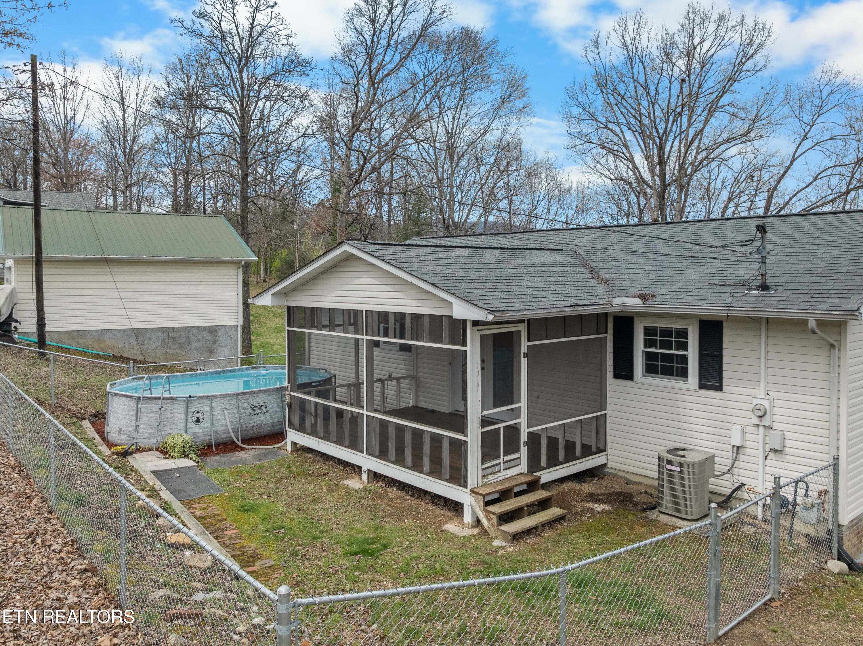 186 Broyles Drive Caryville TN 37714