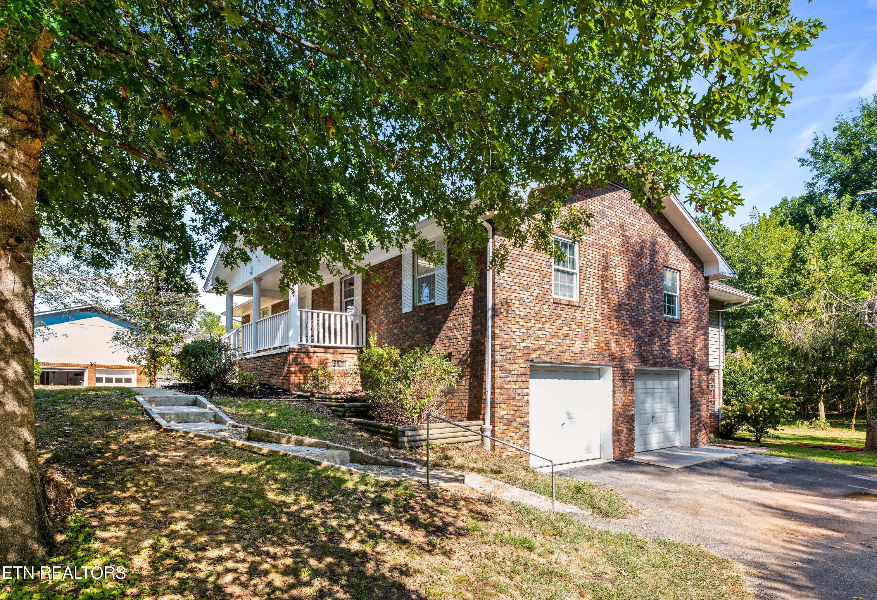 1320 Hopewell Road Knoxville TN 37920