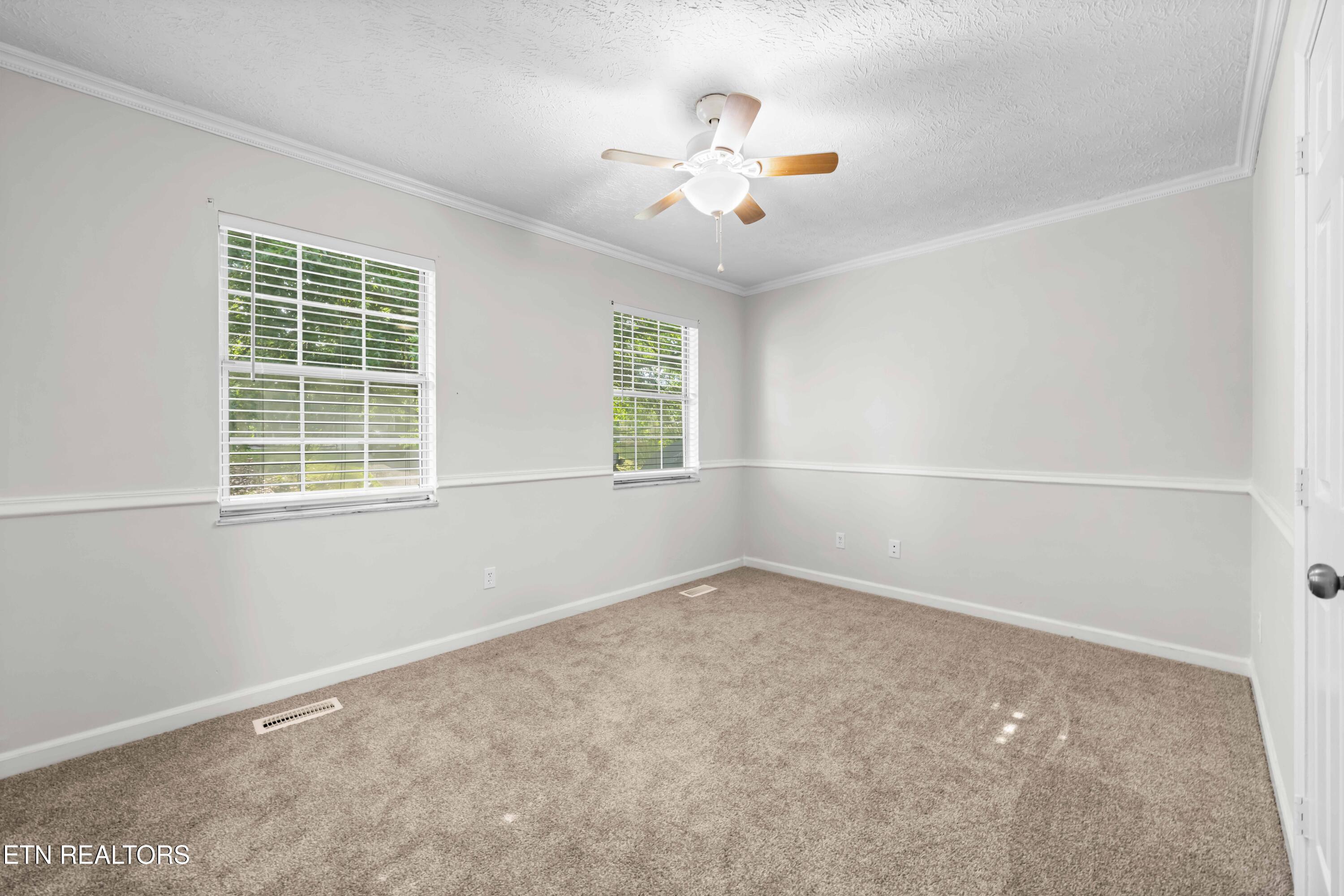 2004 Hyde Park Lane Knoxville TN 37921