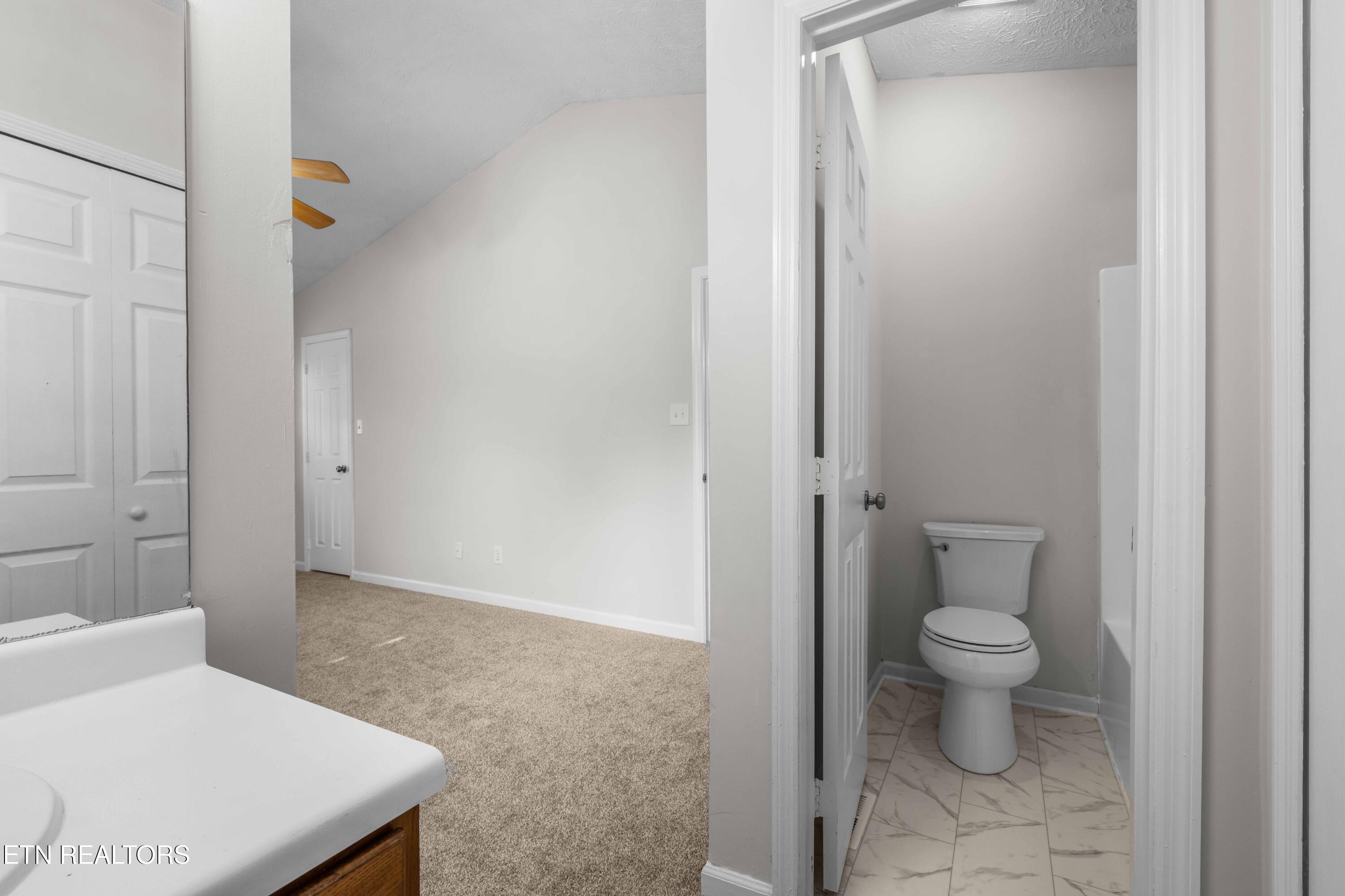 2004 Hyde Park Lane Knoxville TN 37921