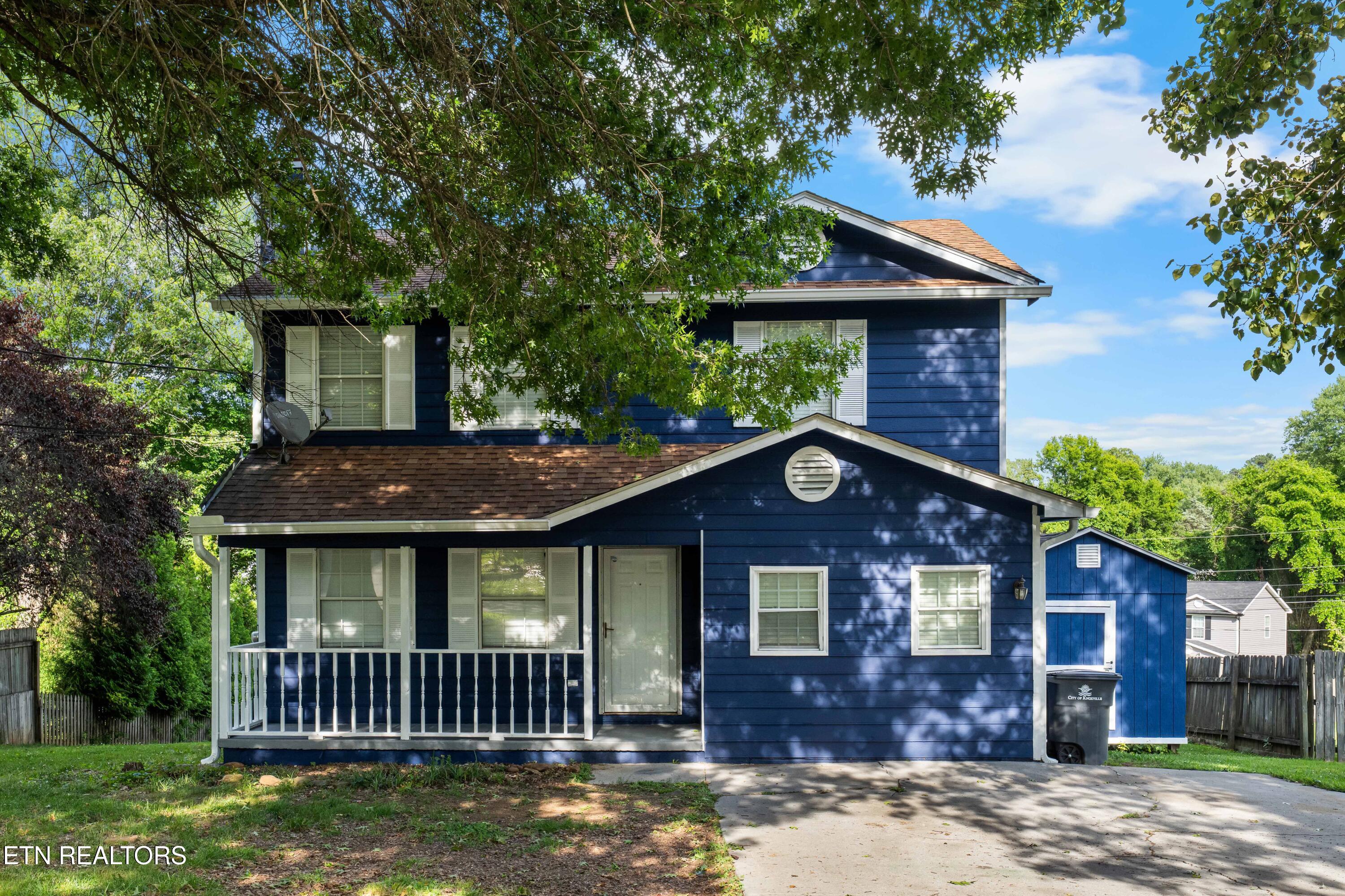 2004 Hyde Park Lane Knoxville TN 37921