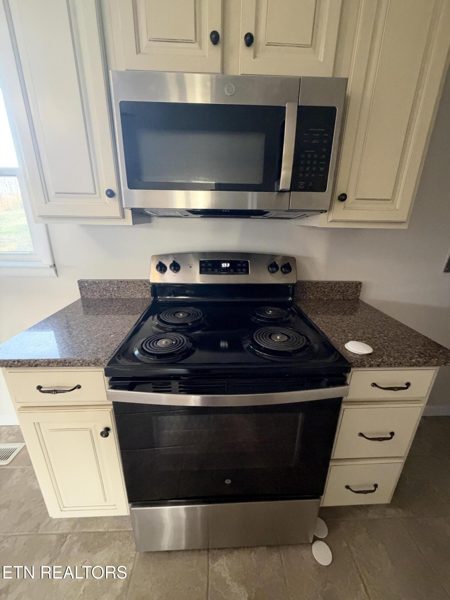 770 Forge Ridge Road Harrogate TN 37752