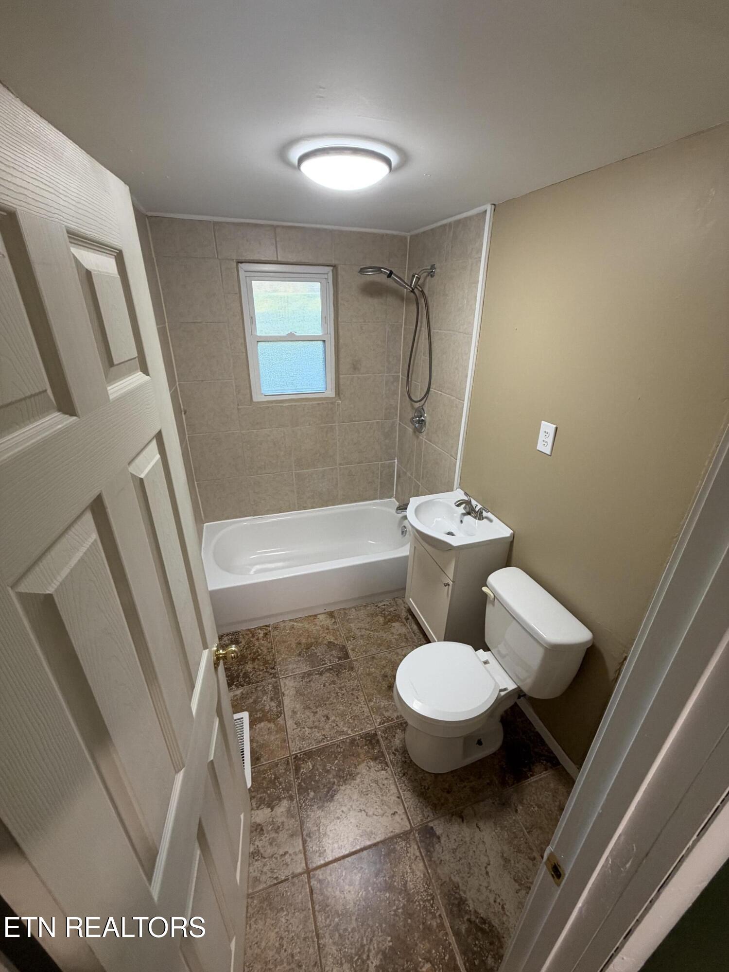 770 Forge Ridge Road Harrogate TN 37752