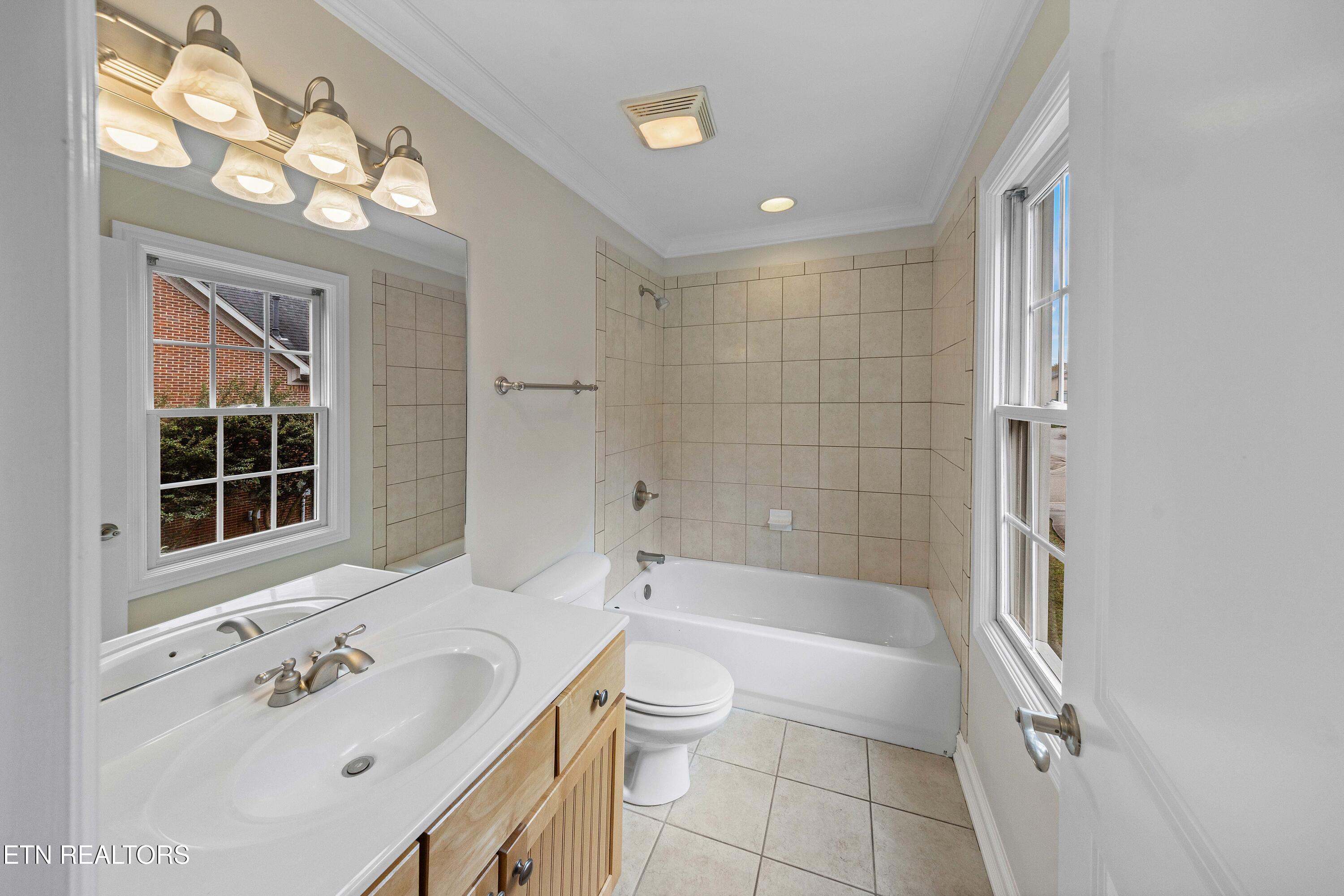 1119 Appaloosa Way Knoxville TN 37922