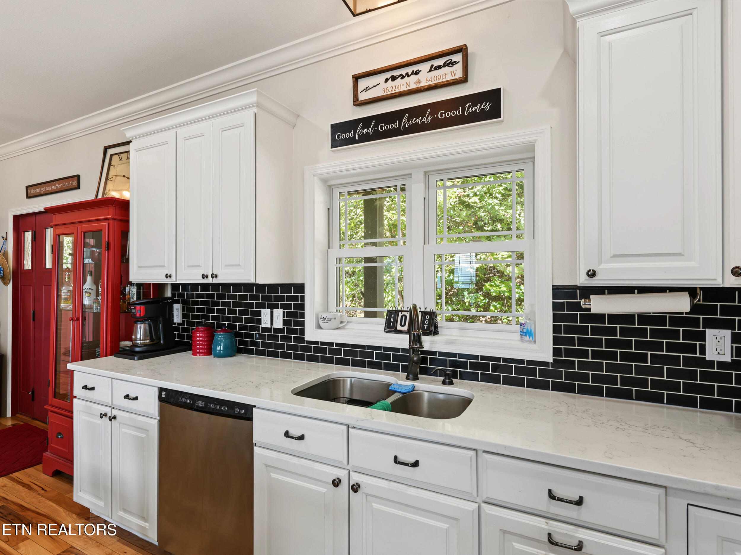 203 Nightshade Lane New Tazewell TN 37825