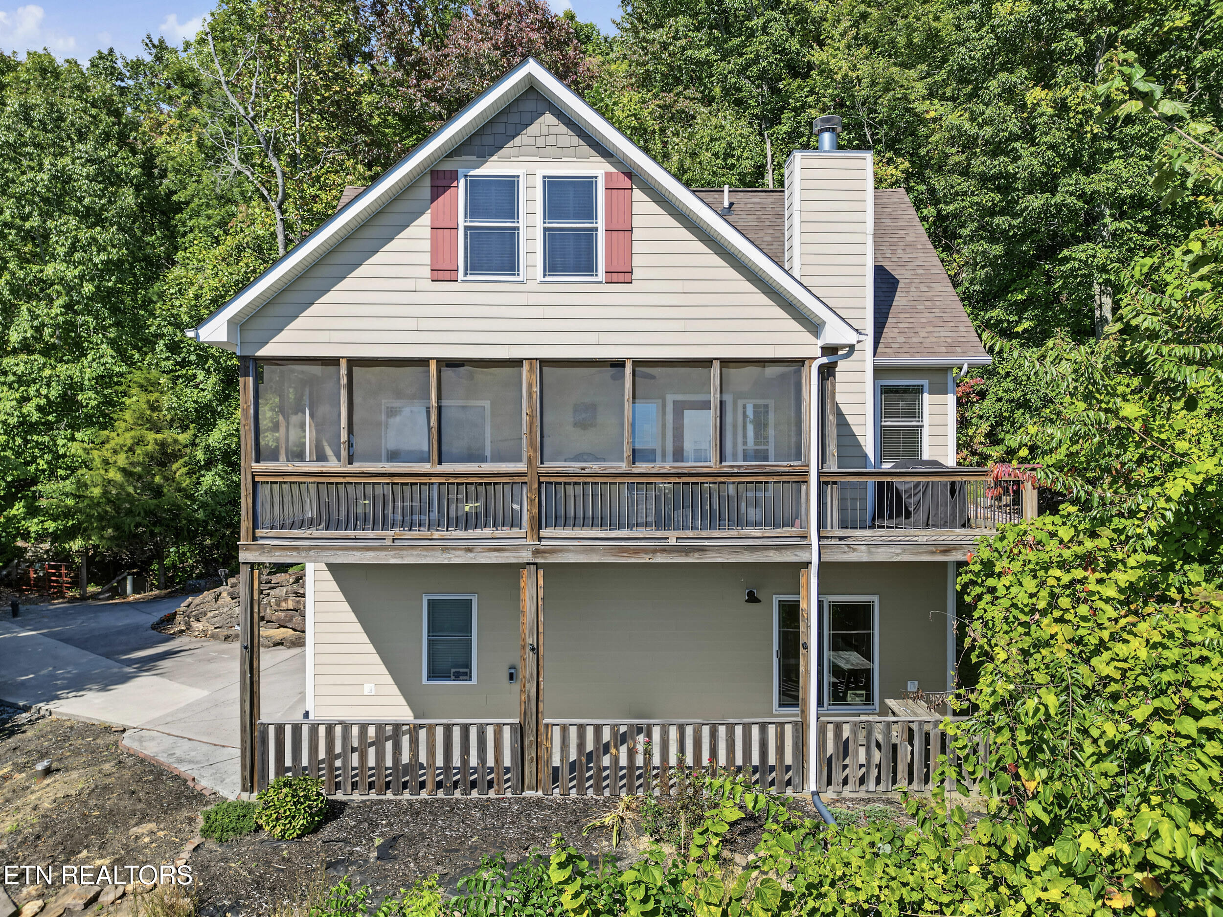 203 Nightshade Lane New Tazewell TN 37825