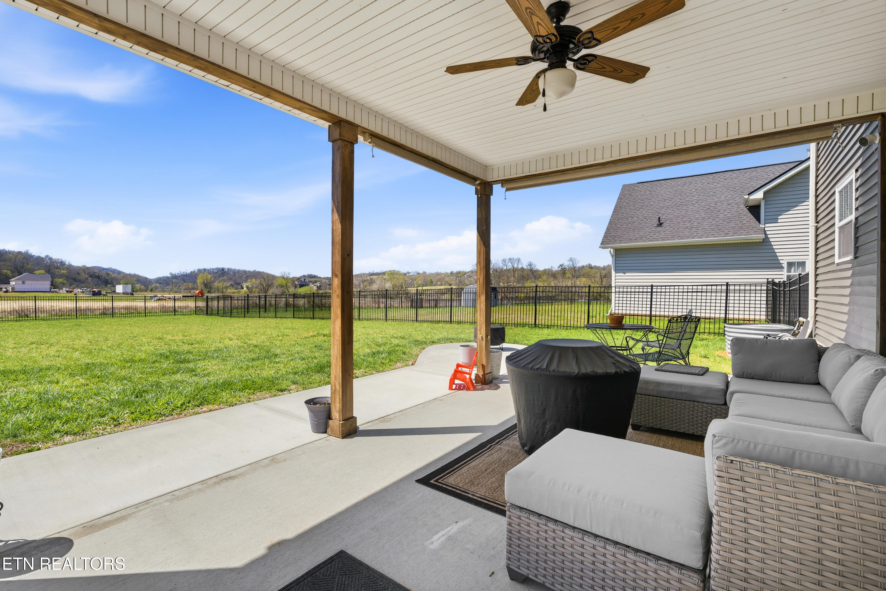 2059 Farm Boulevard Sevierville TN 37876
