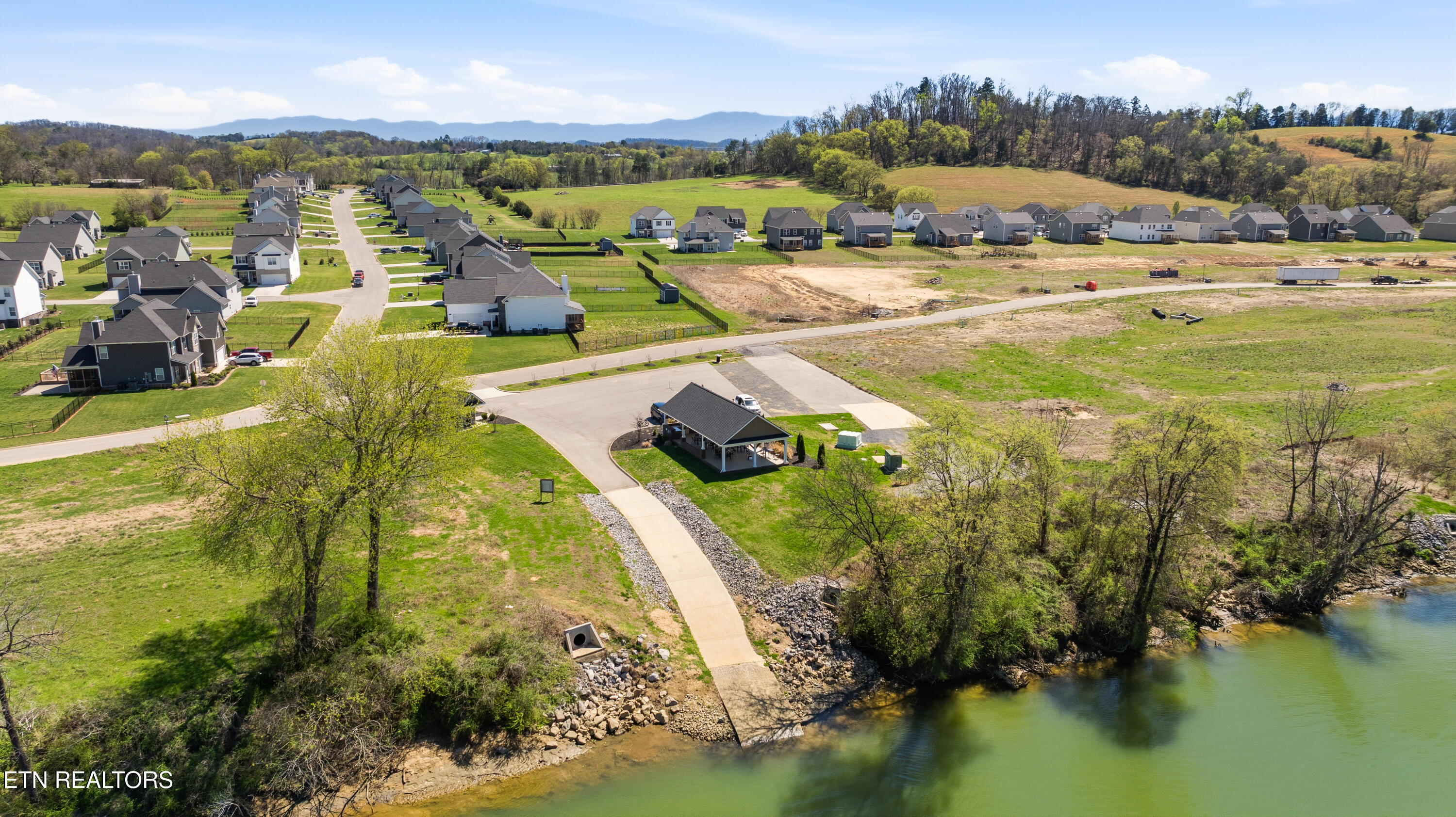2059 Farm Boulevard Sevierville TN 37876