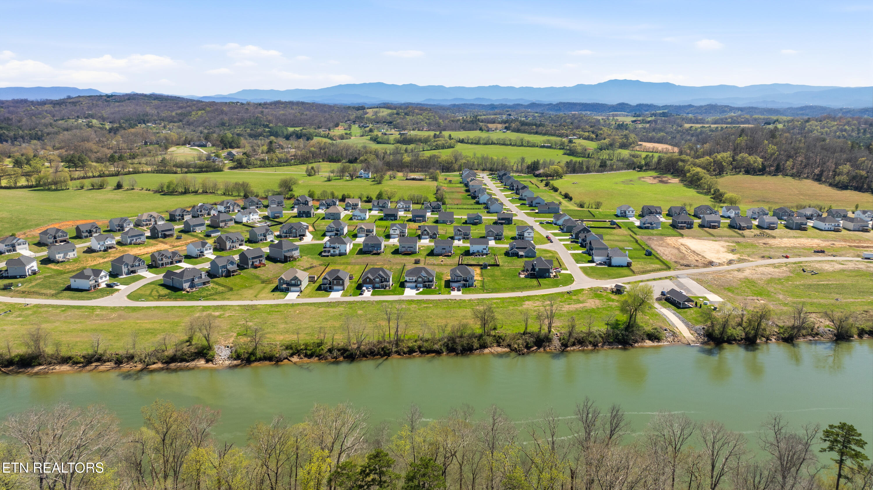 2059 Farm Boulevard Sevierville TN 37876