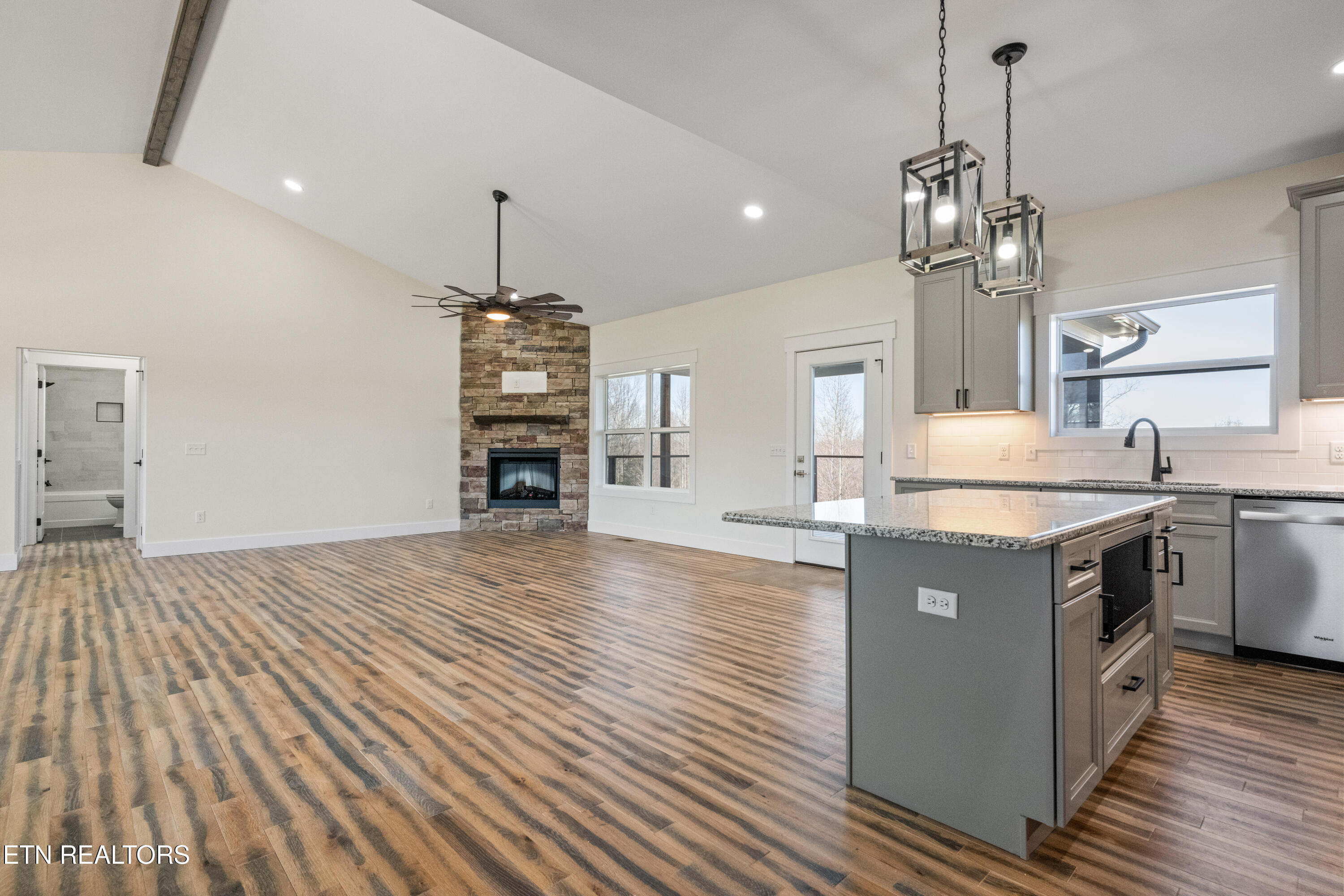 9345 Fox Hill Road Baxter TN 38544