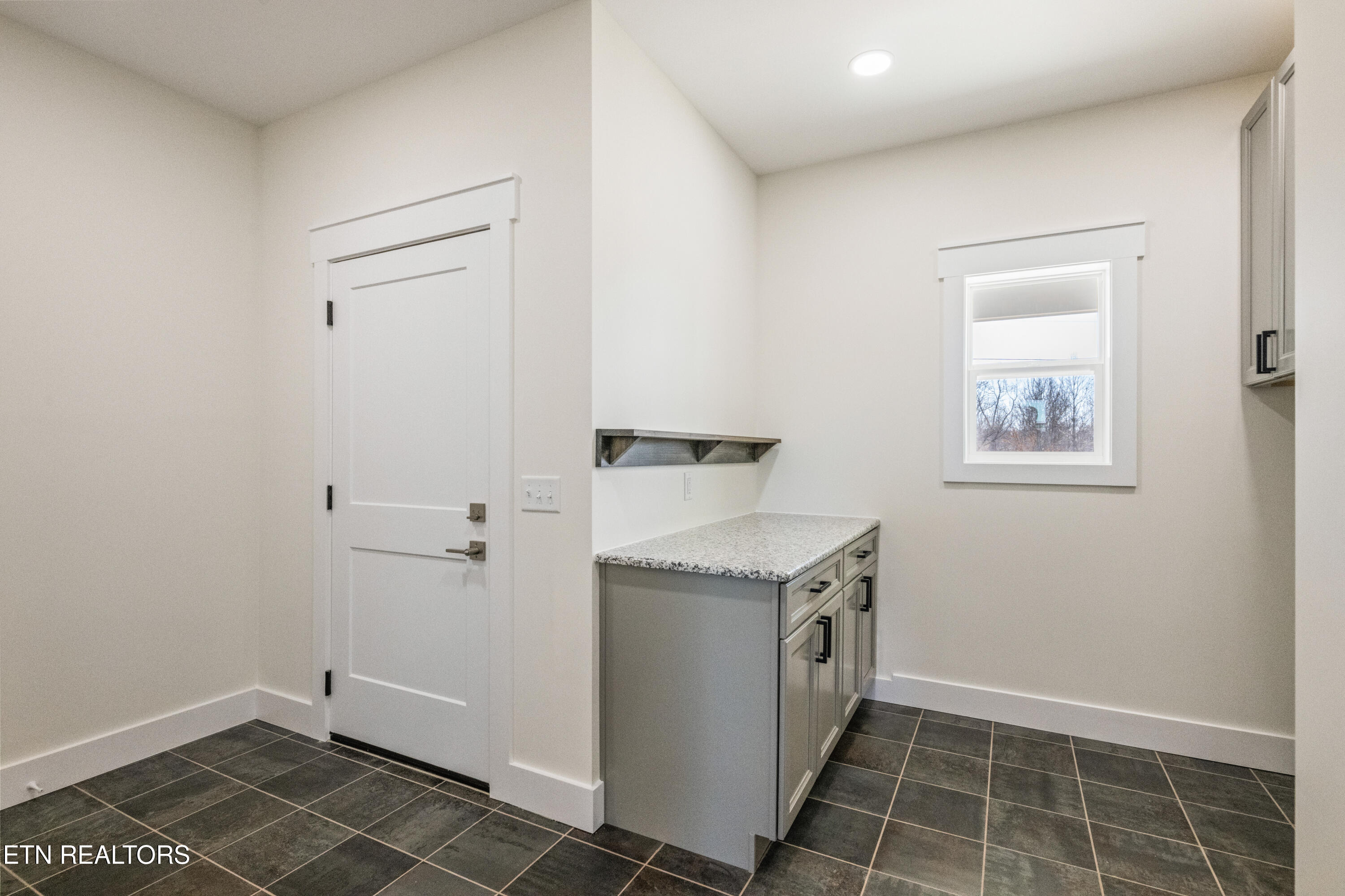 9345 Fox Hill Road Baxter TN 38544