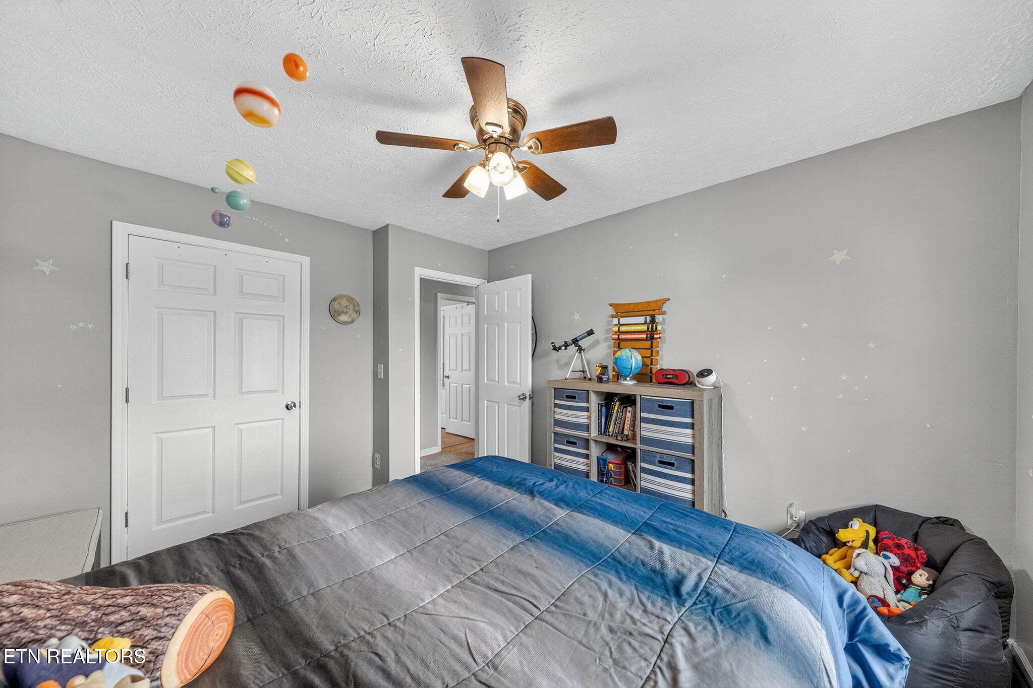 661 Ross Drive Dandridge TN 37725