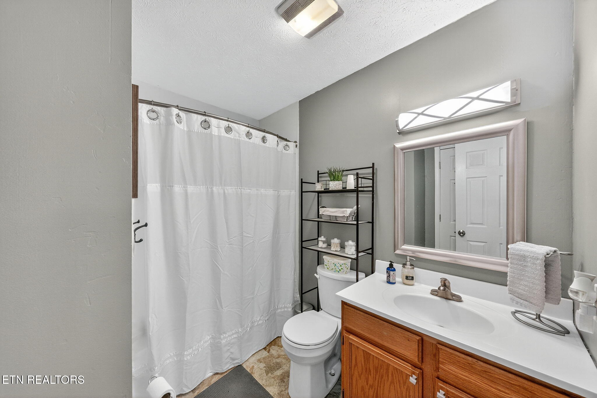 661 Ross Drive Dandridge TN 37725