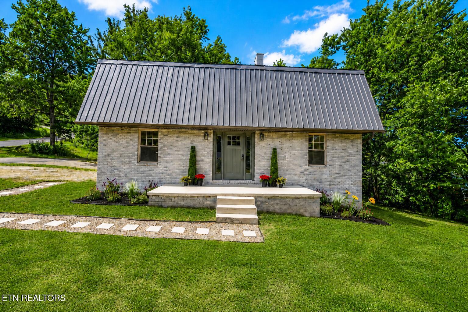 382 Tanasi Drive Newport TN 37821