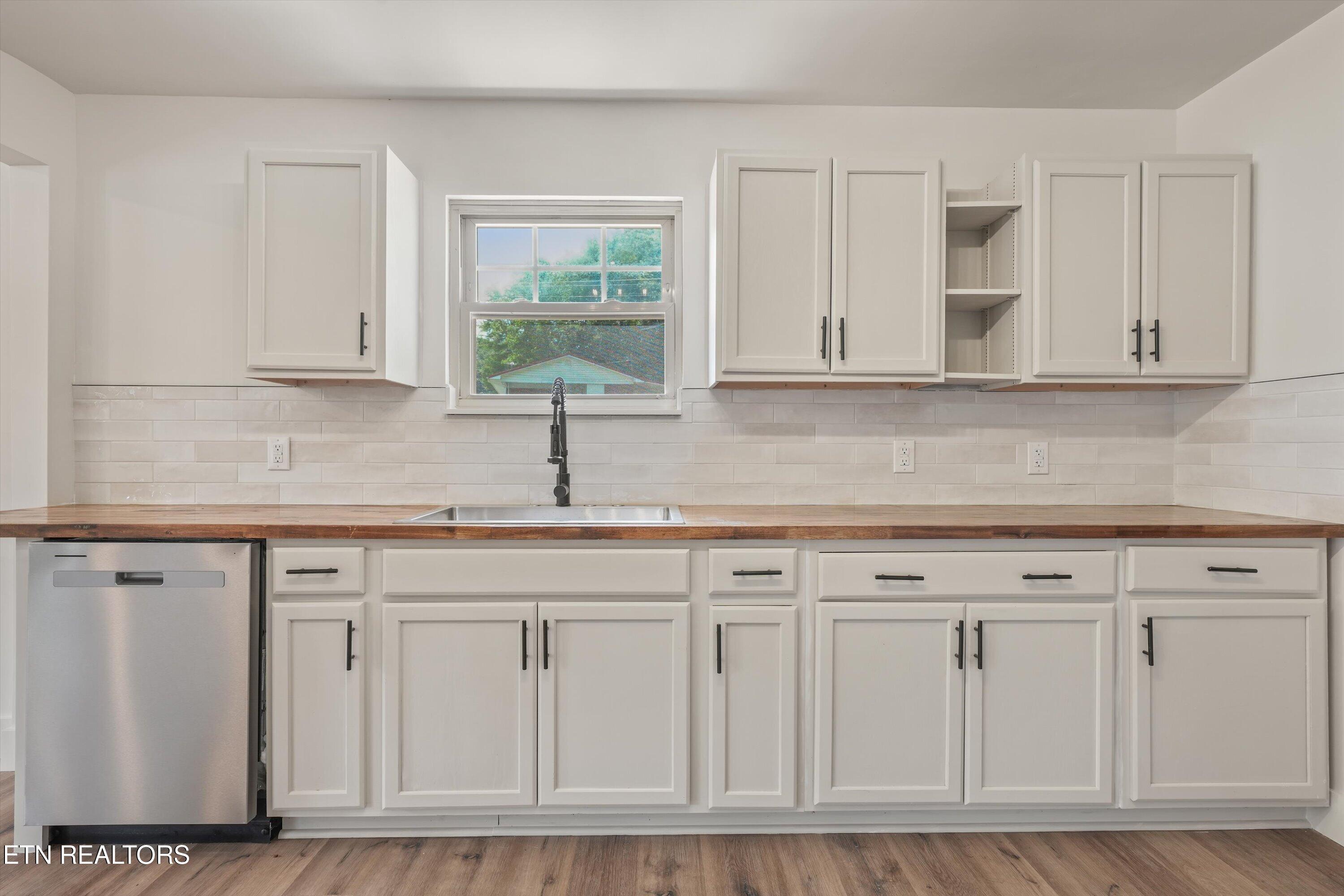 382 Tanasi Drive Newport TN 37821