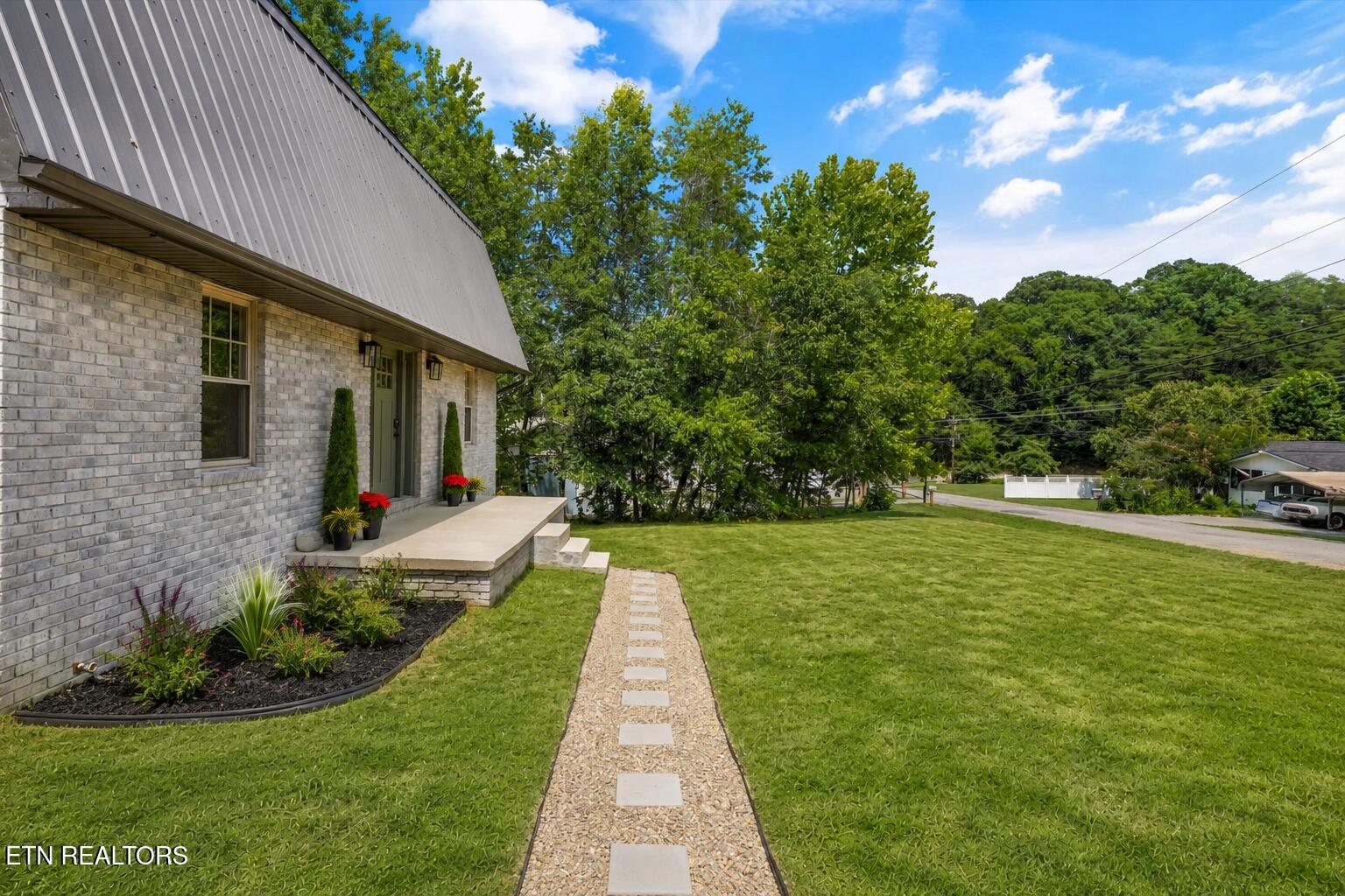 382 Tanasi Drive Newport TN 37821
