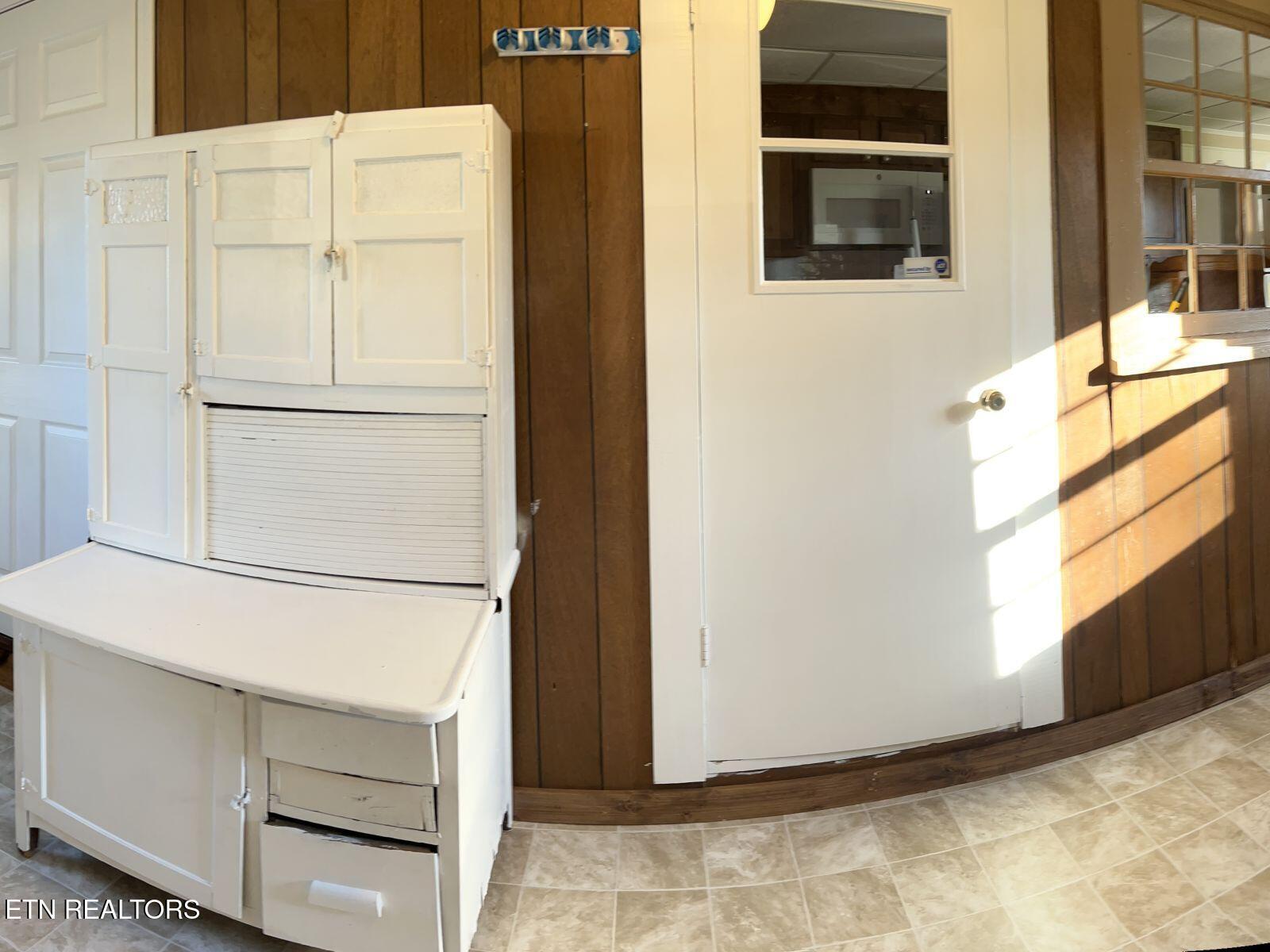 10 E Farrell Street Niota TN 37826