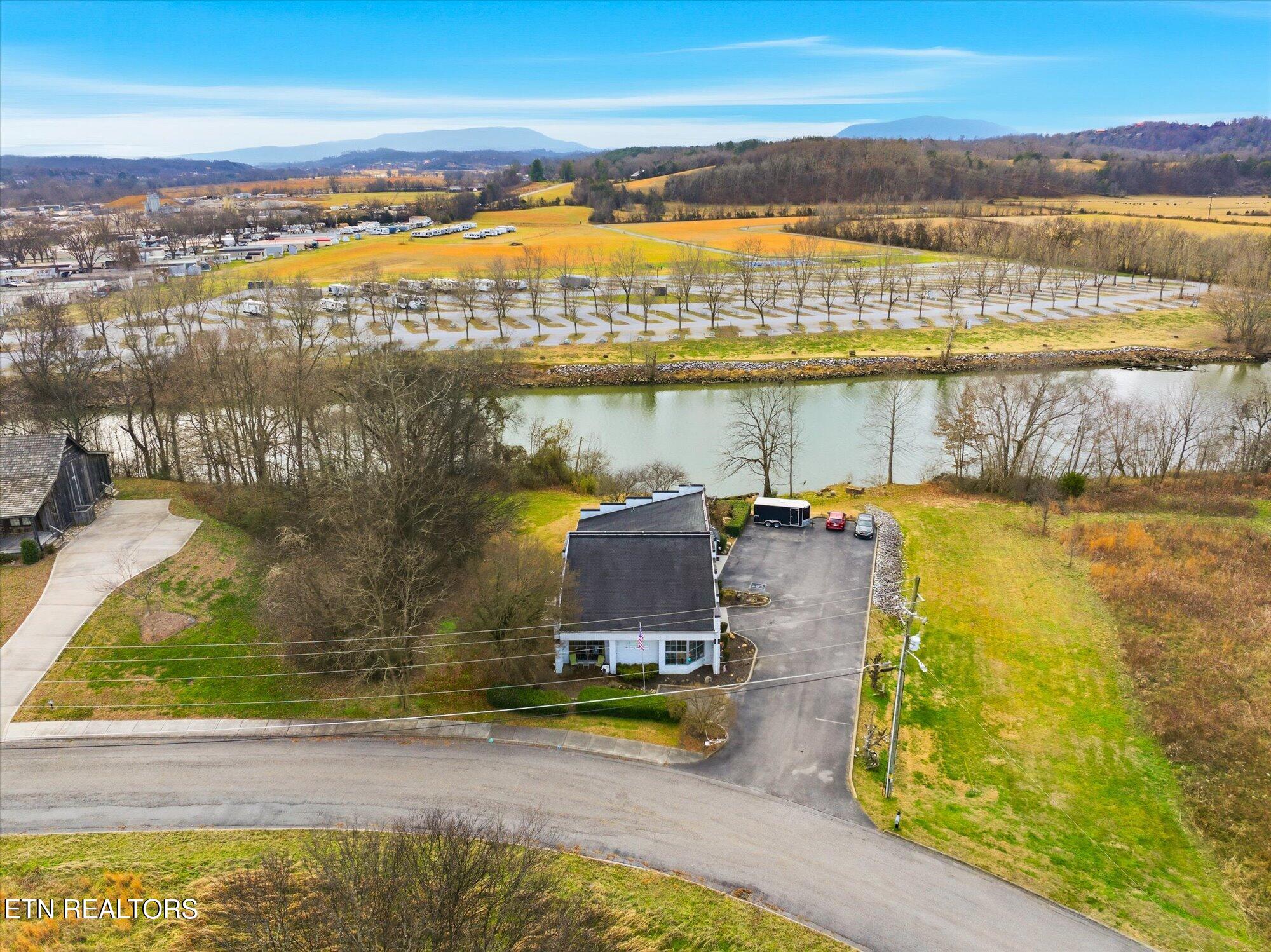 Sevierville TN 37876