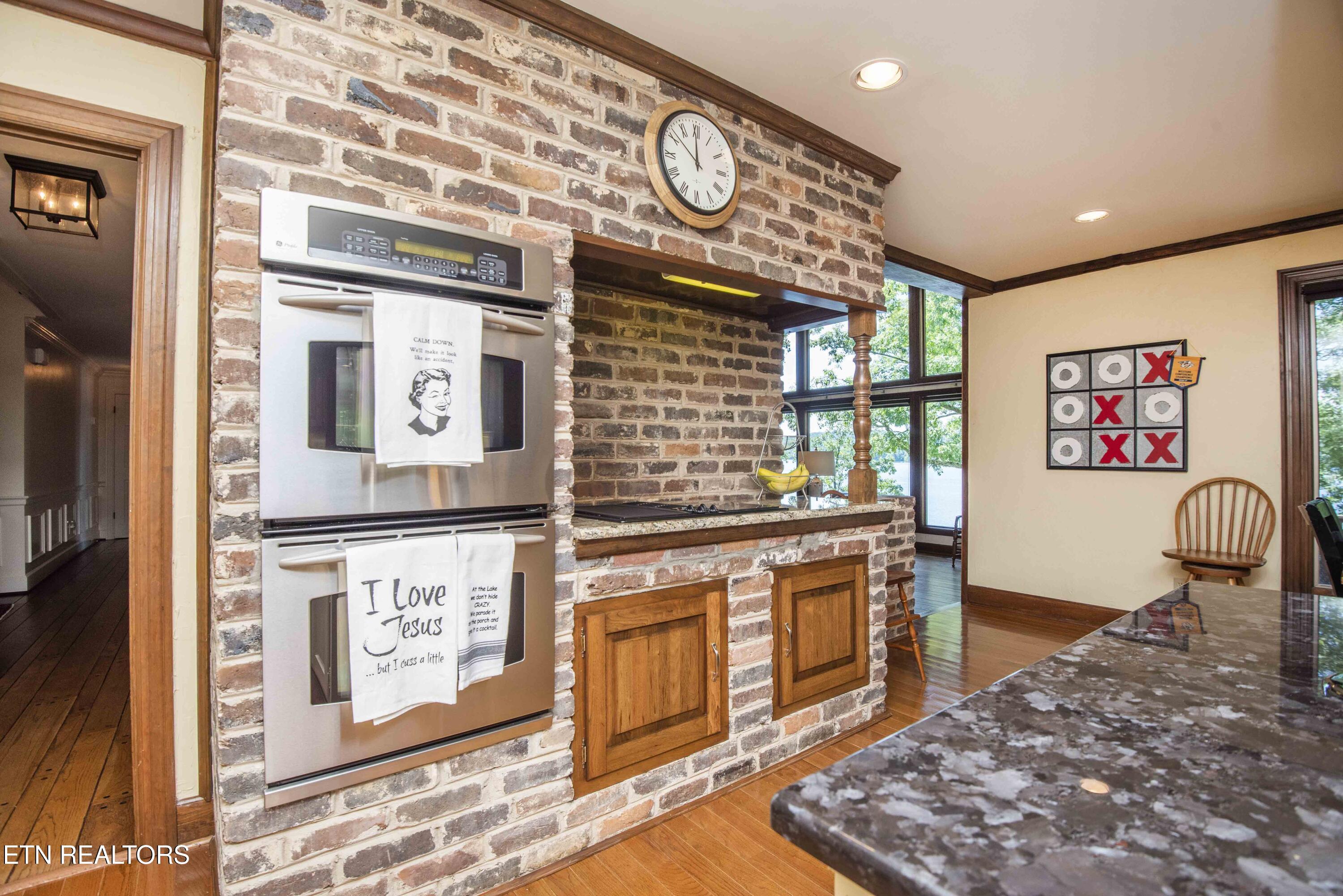 902 Twin Cove Circle Lenoir City TN 37772