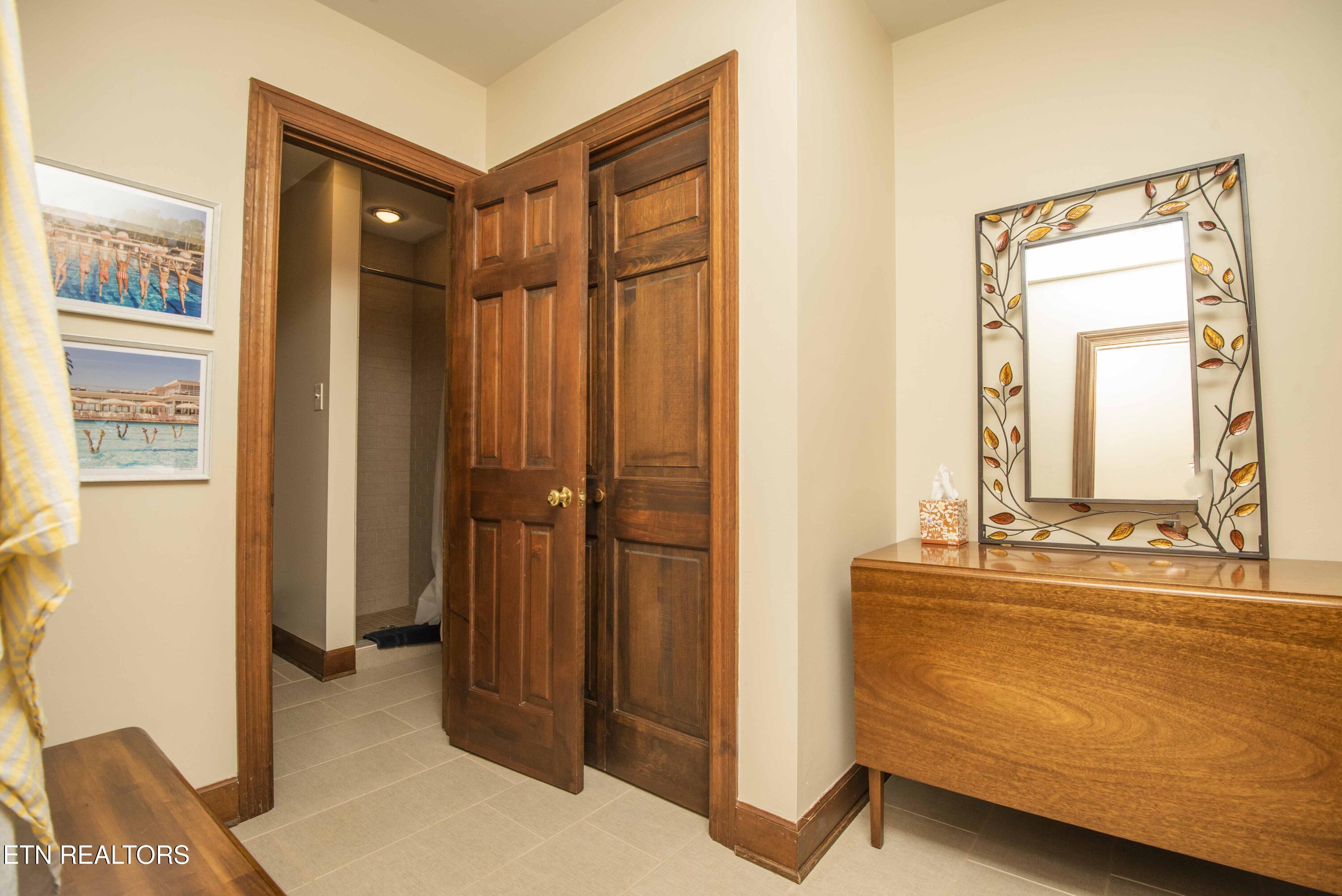 902 Twin Cove Circle Lenoir City TN 37772